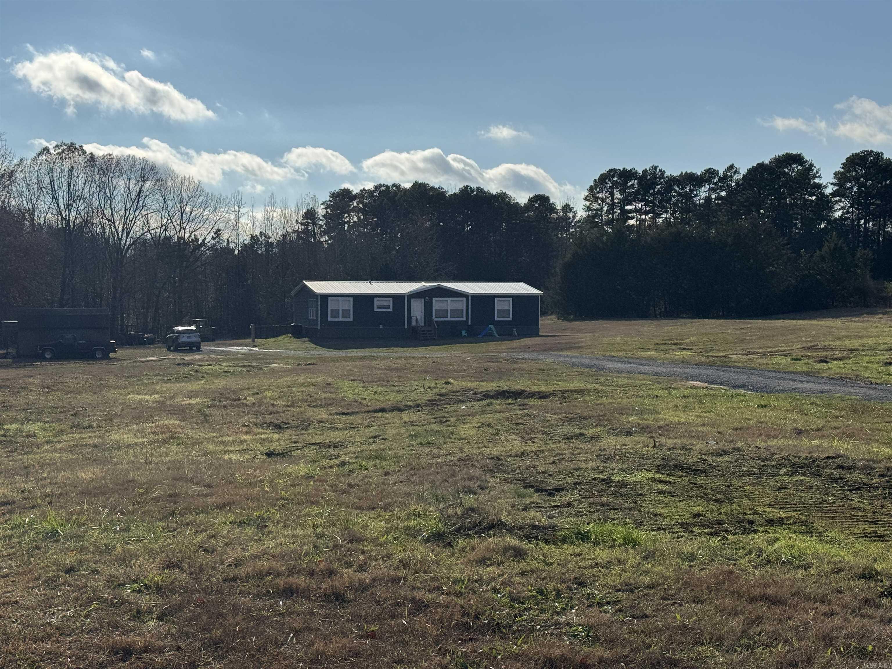 1224 Fox Chase  Greers Ferry, AR