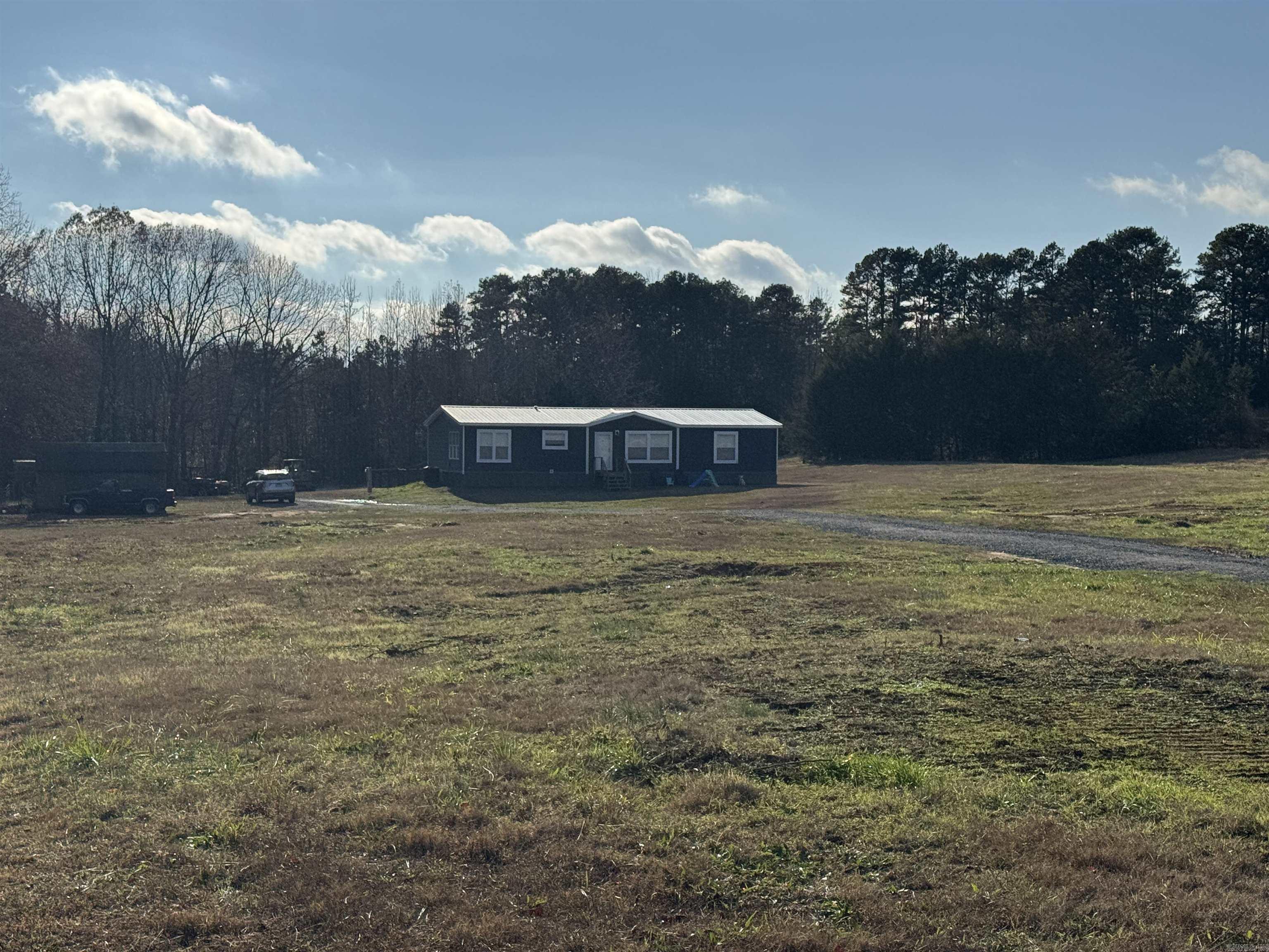 1224 Fox Chase  Greers Ferry, AR