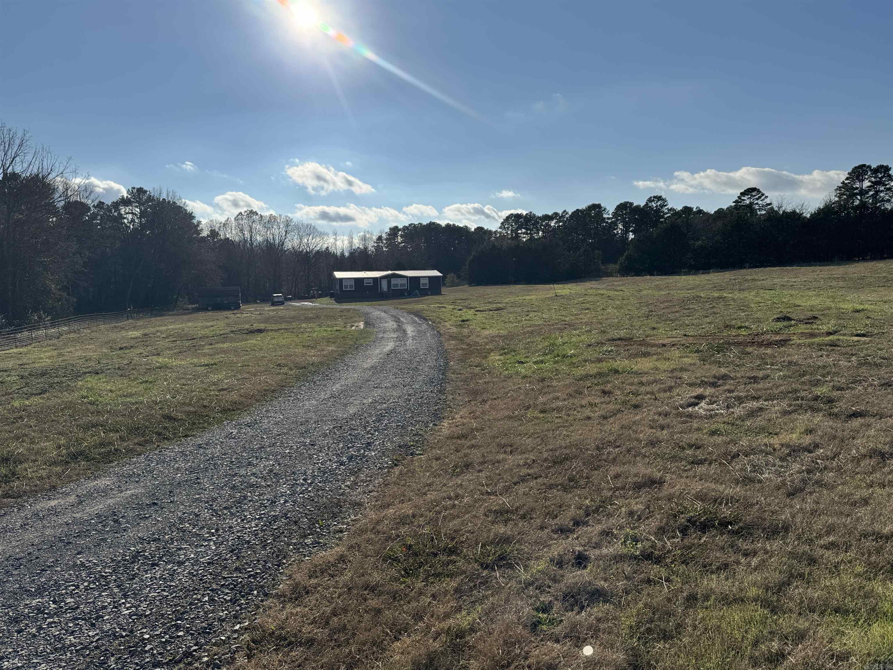 1224 Fox Chase  Greers Ferry, AR