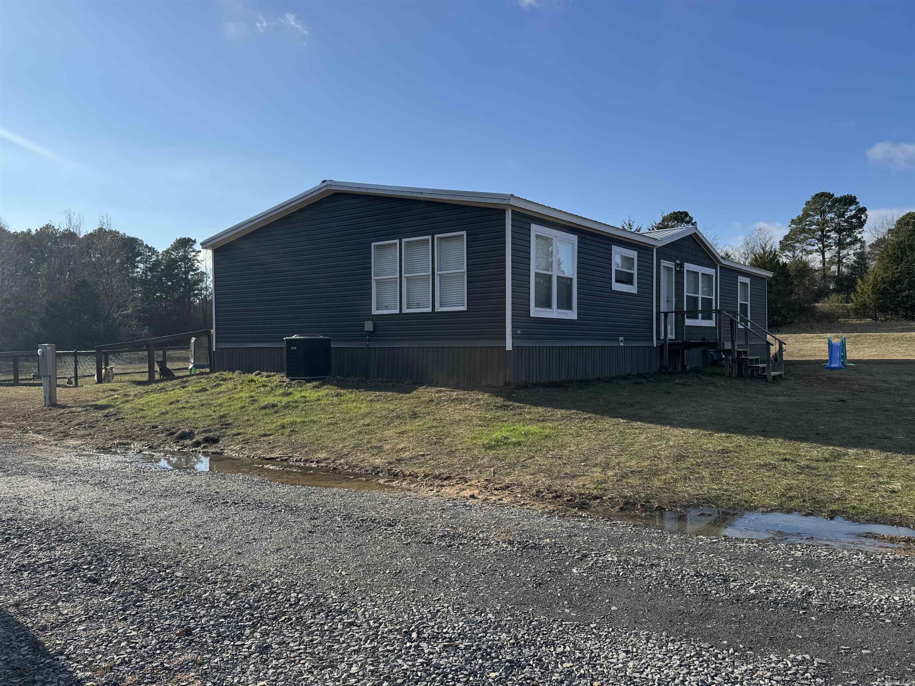 1224 Fox Chase  Greers Ferry, AR