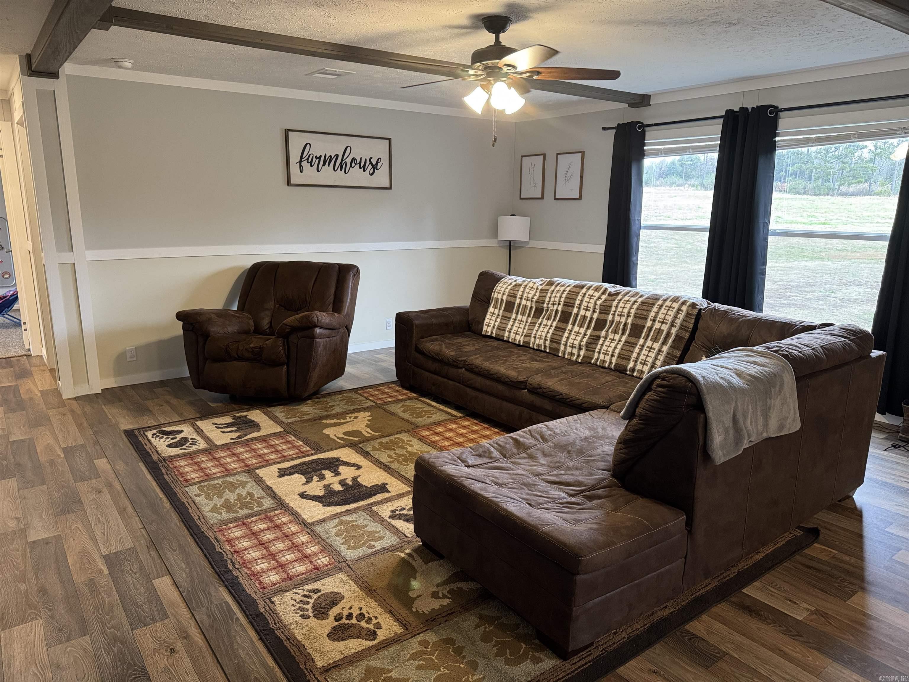 1224 Fox Chase  Greers Ferry, AR