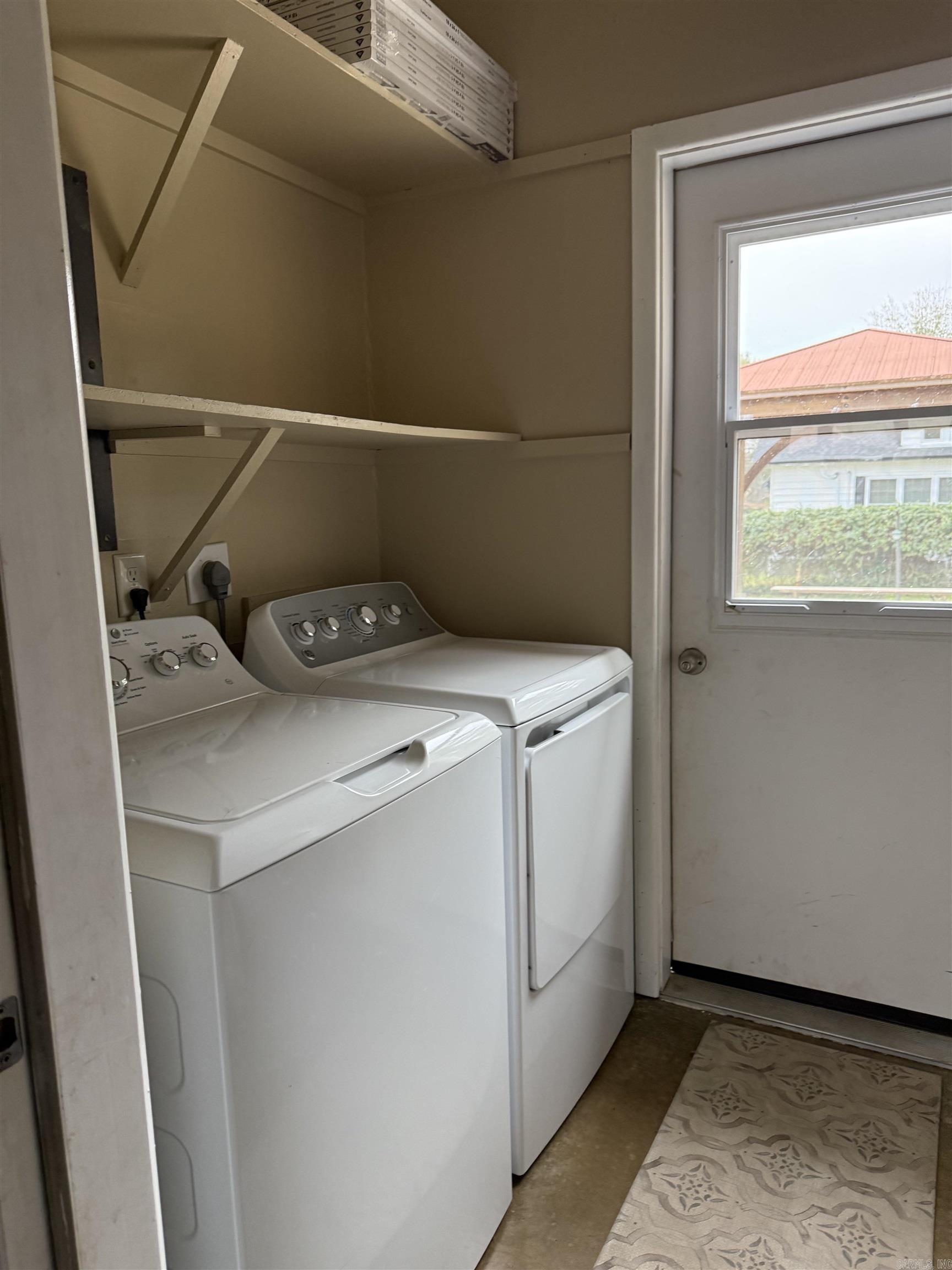 1001 W Johnson  Nashville, AR