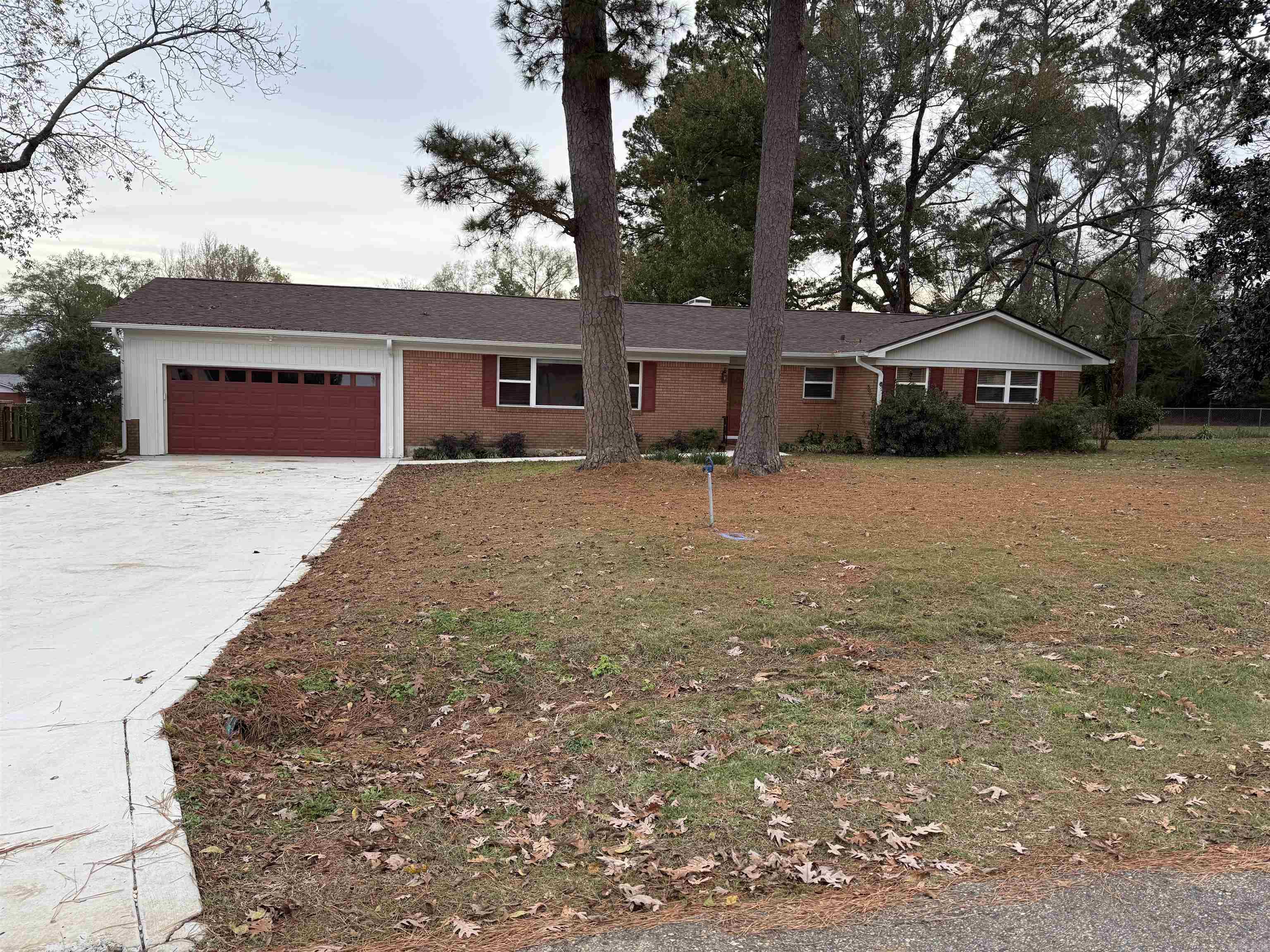 1001 W Johnson  Nashville, AR