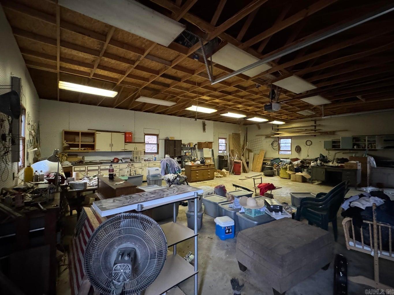 910 Nelsonville  Smithville, AR