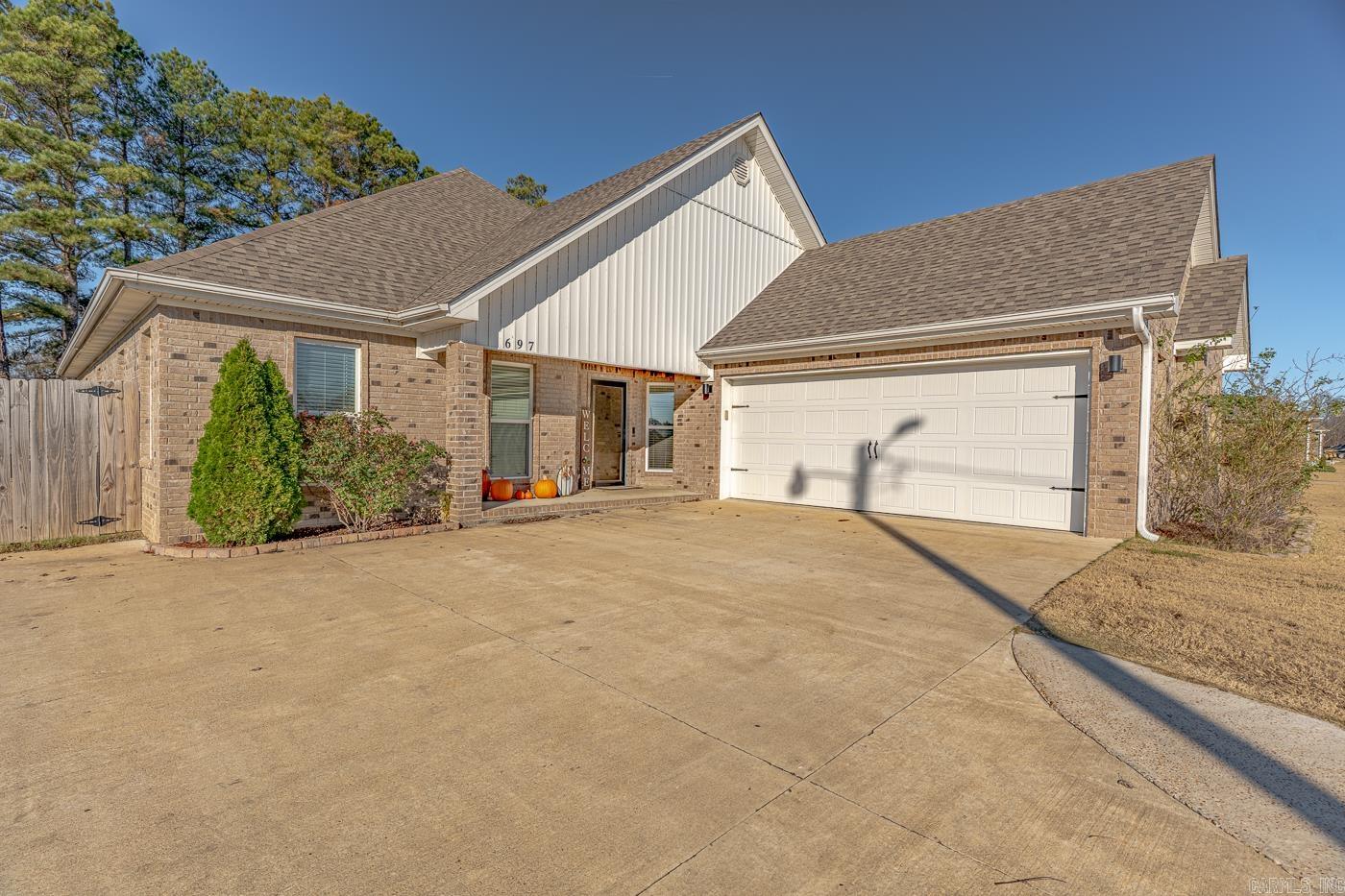 697 Old Bridger  Jonesboro, AR