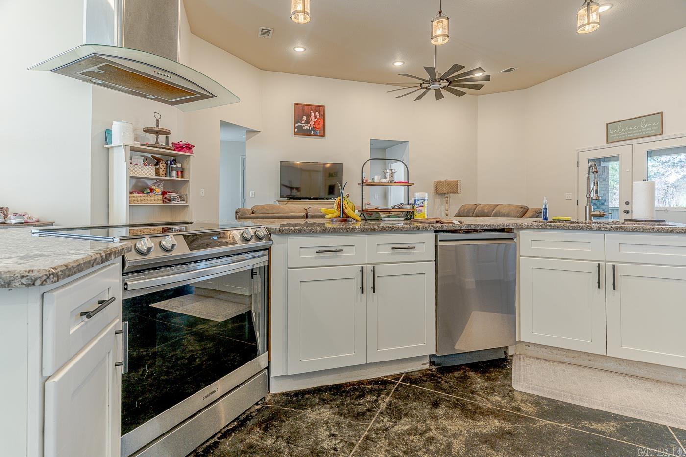 697 Old Bridger  Jonesboro, AR