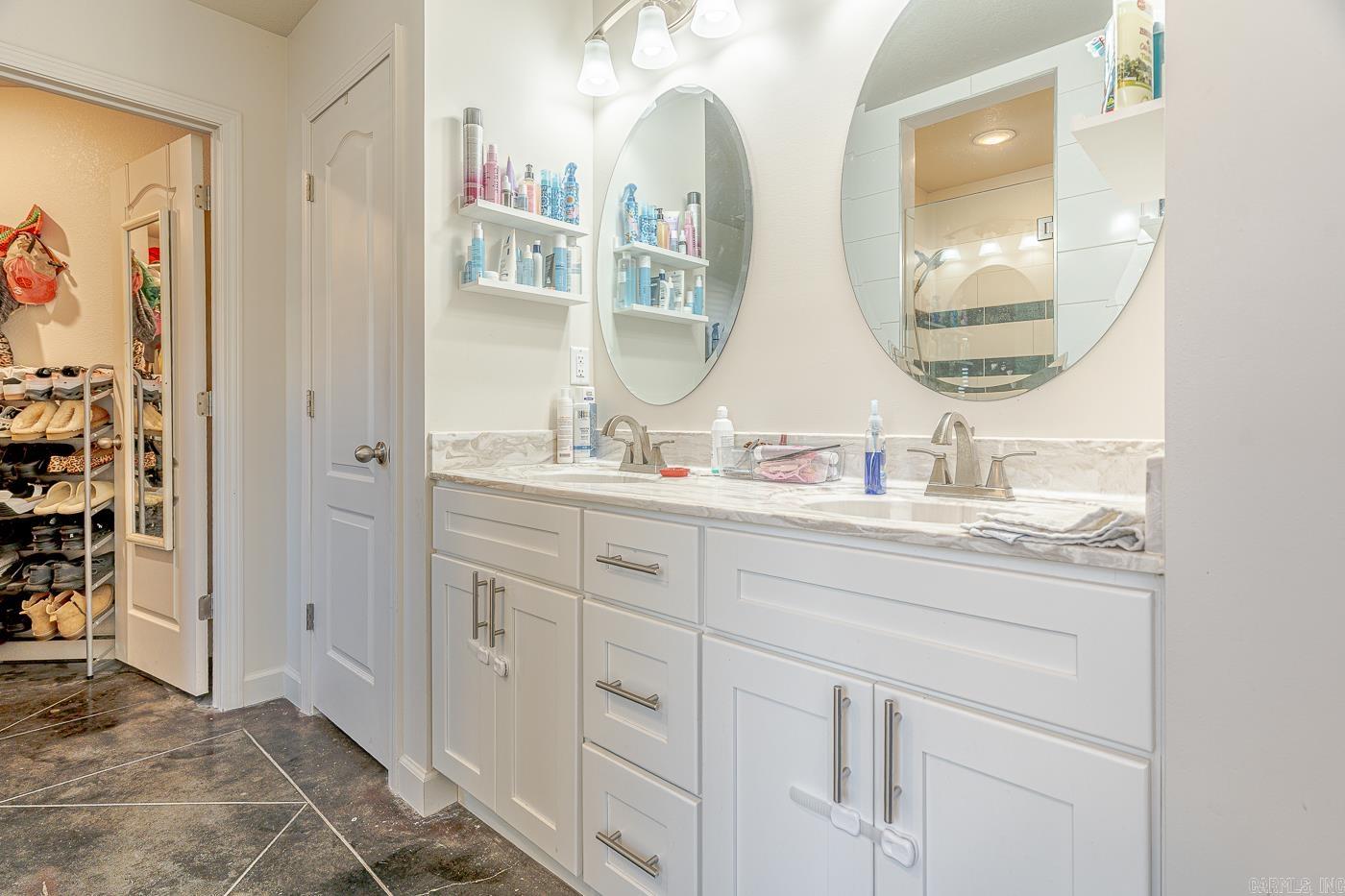 697 Old Bridger  Jonesboro, AR