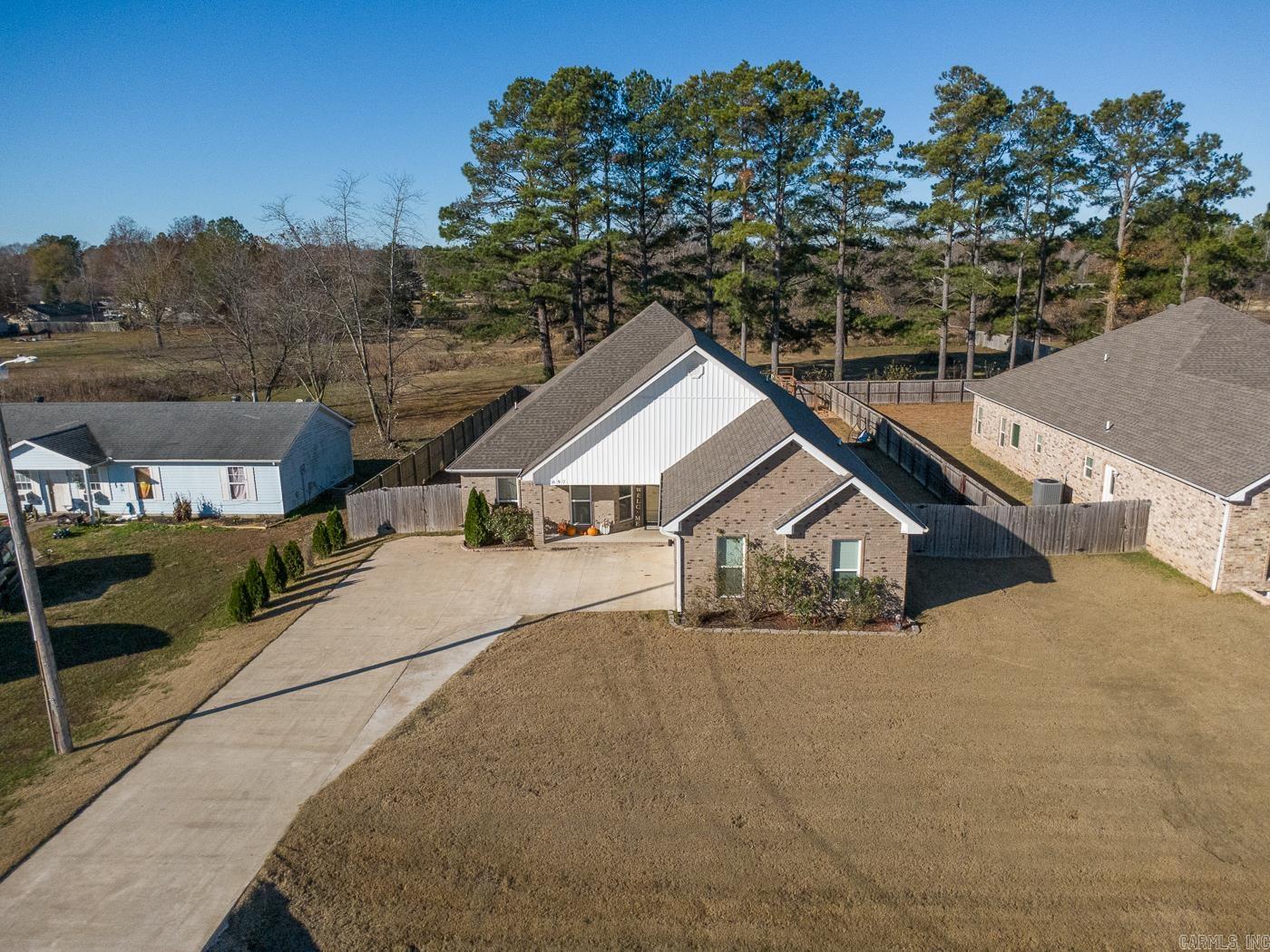 697 Old Bridger  Jonesboro, AR