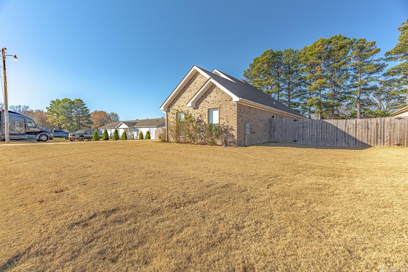 697 Old Bridger  Jonesboro, AR