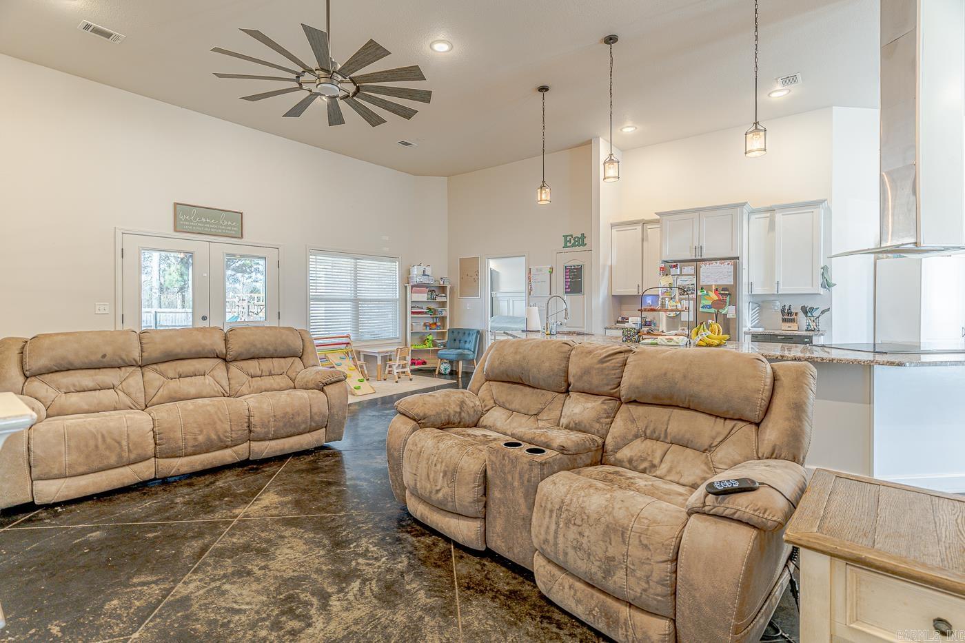 697 Old Bridger  Jonesboro, AR