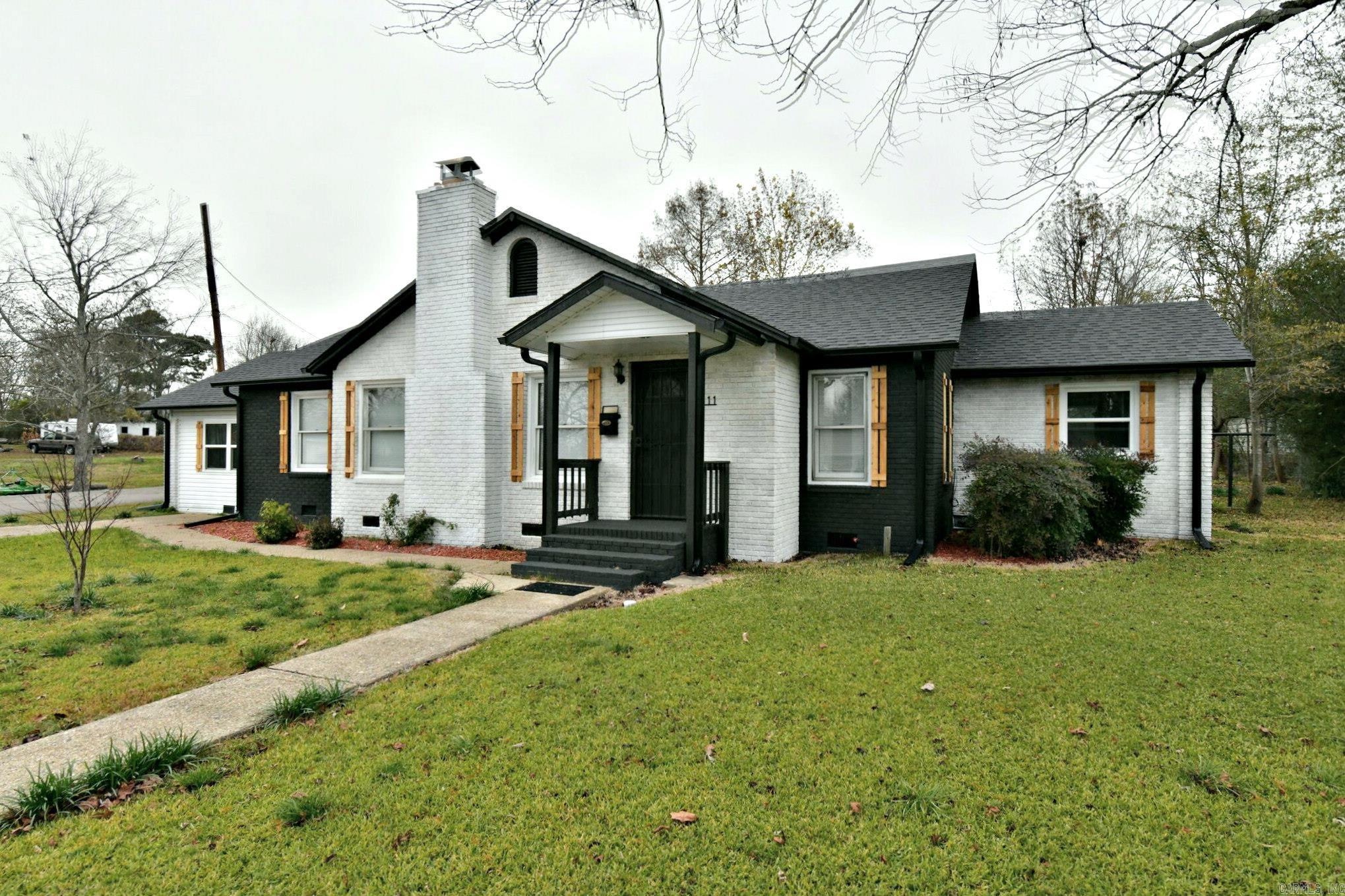 1311 Reeves Ave  Mena, AR