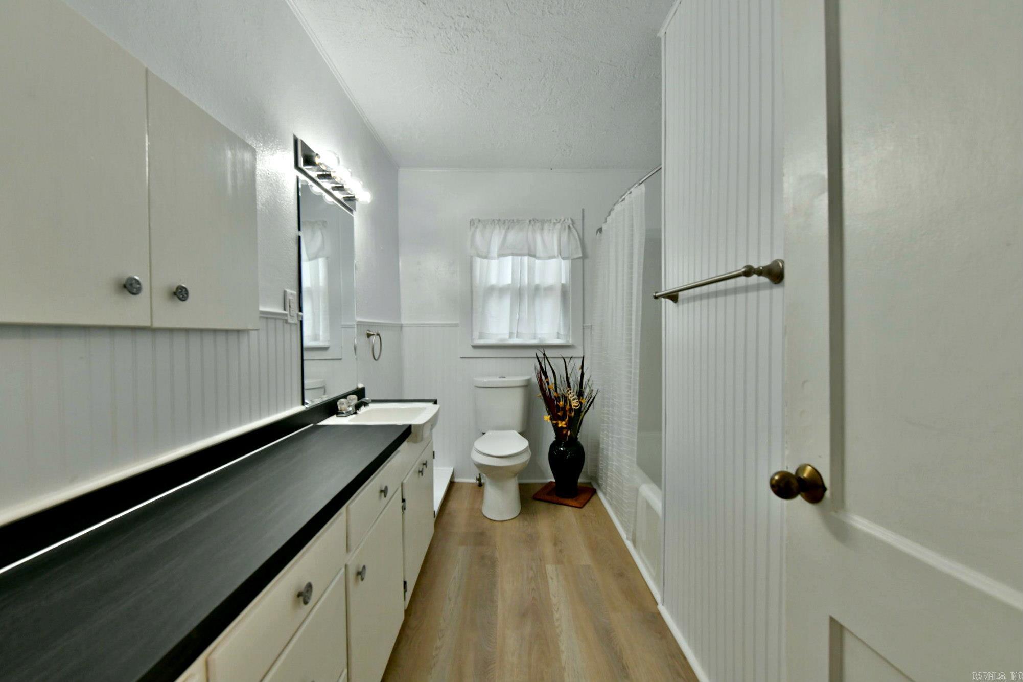 1311 Reeves Ave  Mena, AR