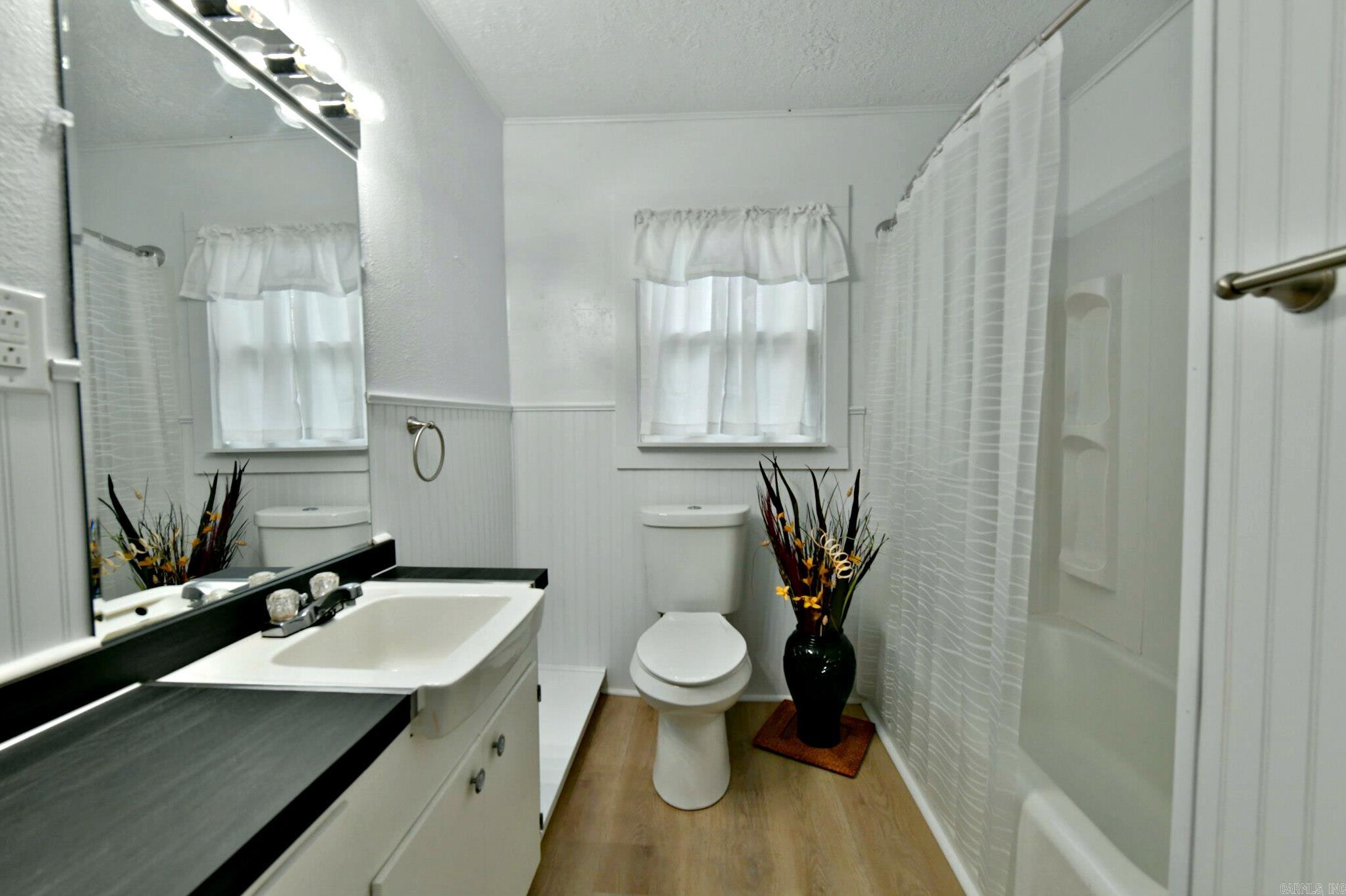 1311 Reeves Ave  Mena, AR