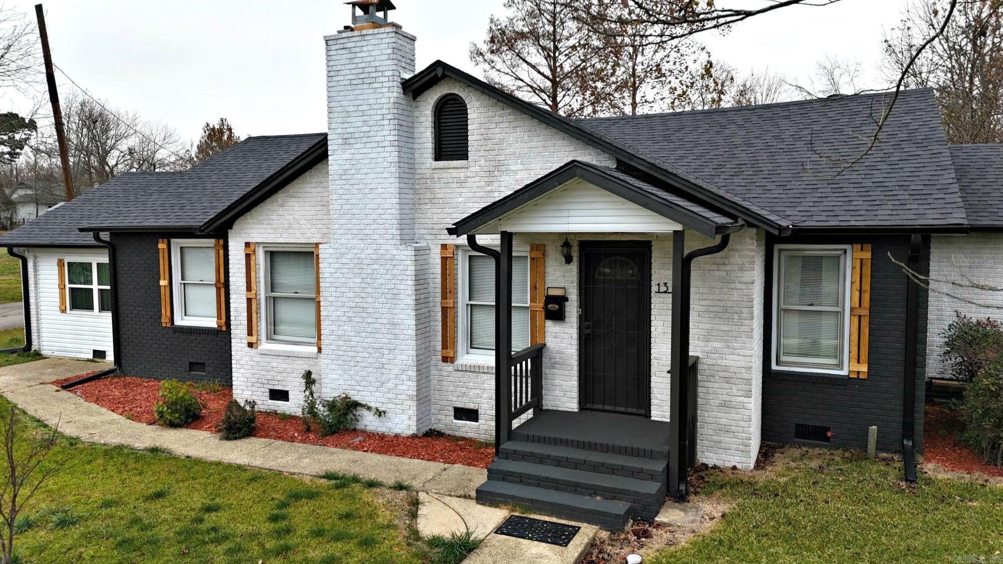 1311 Reeves Ave  Mena, AR