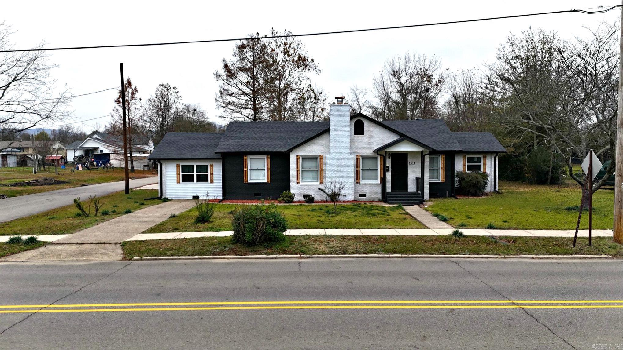 1311 Reeves Ave  Mena, AR