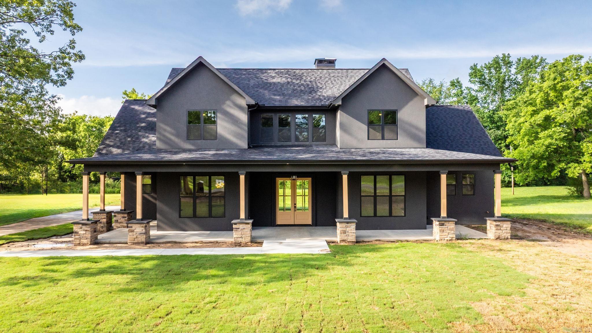 3432 Centark Cir Circle