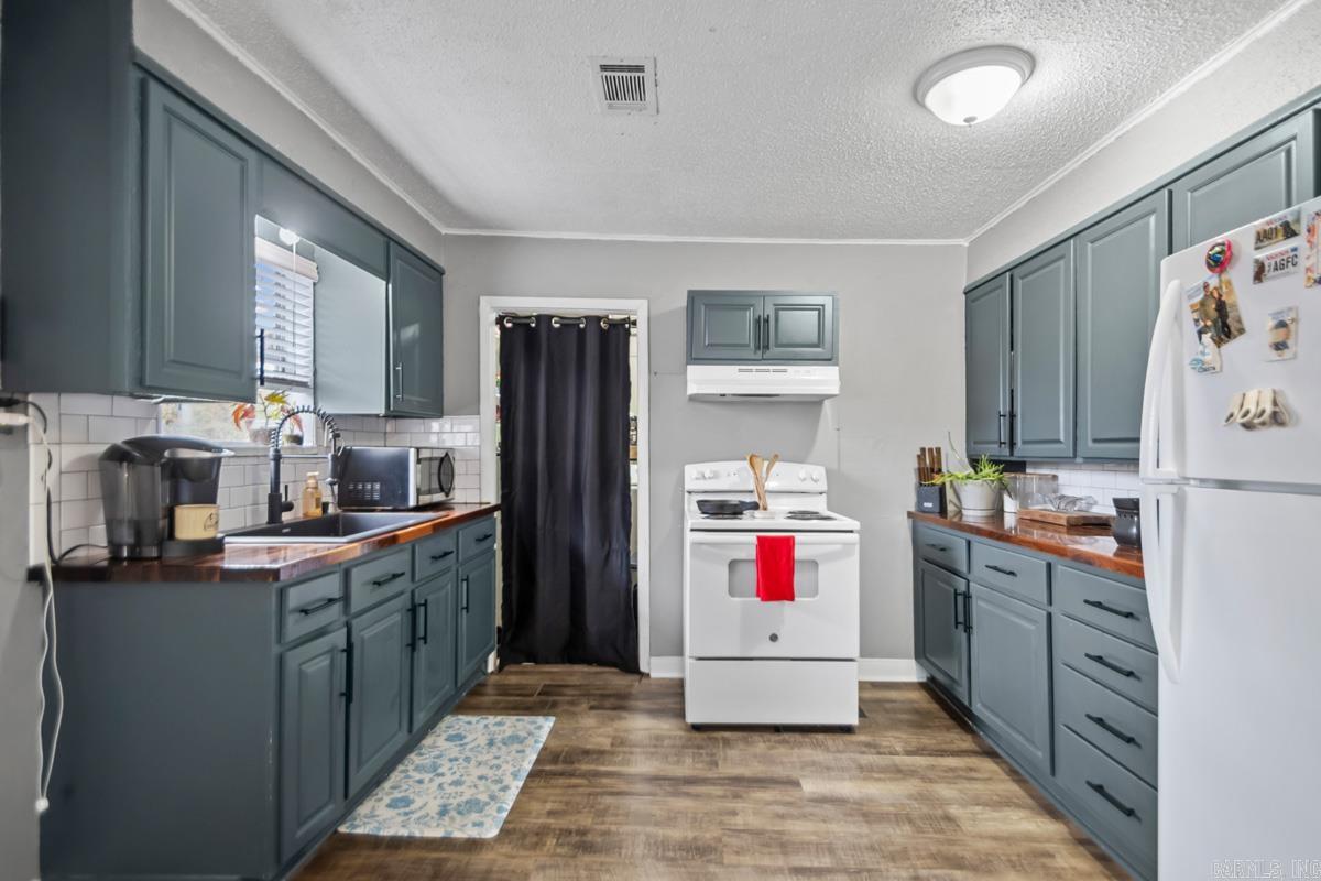 13515 Mail Route Road  Little Rock, AR