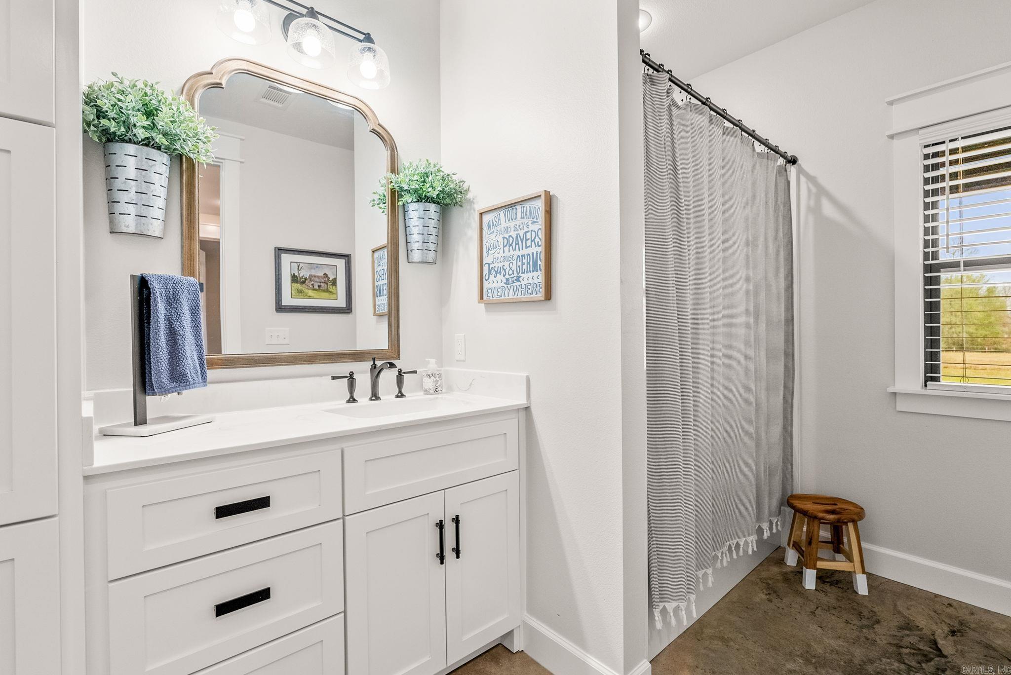 168 Burgess  Greenbrier, AR