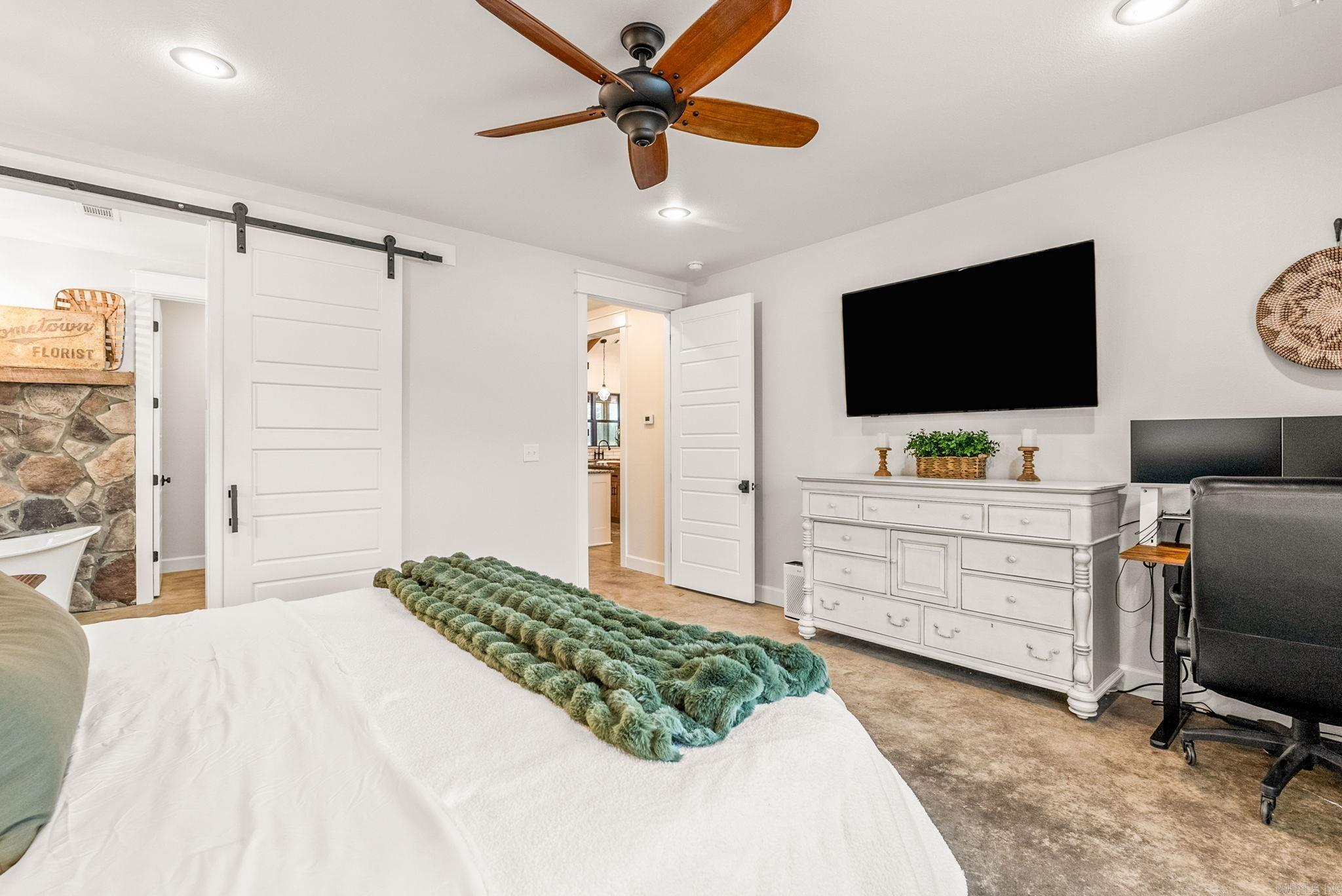 168 Burgess  Greenbrier, AR