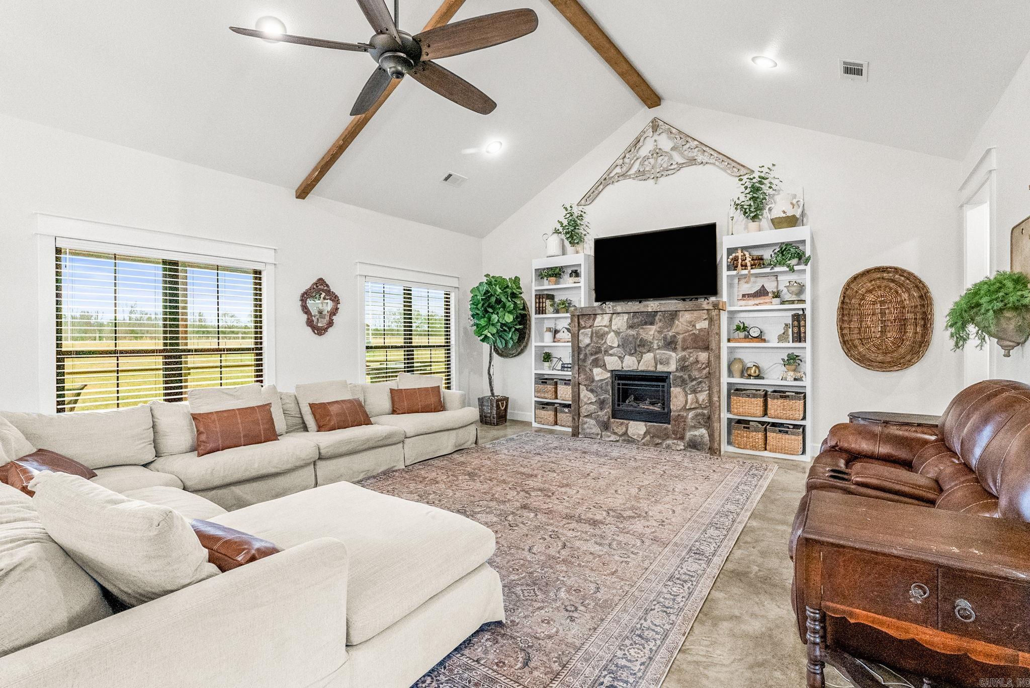 168 Burgess  Greenbrier, AR