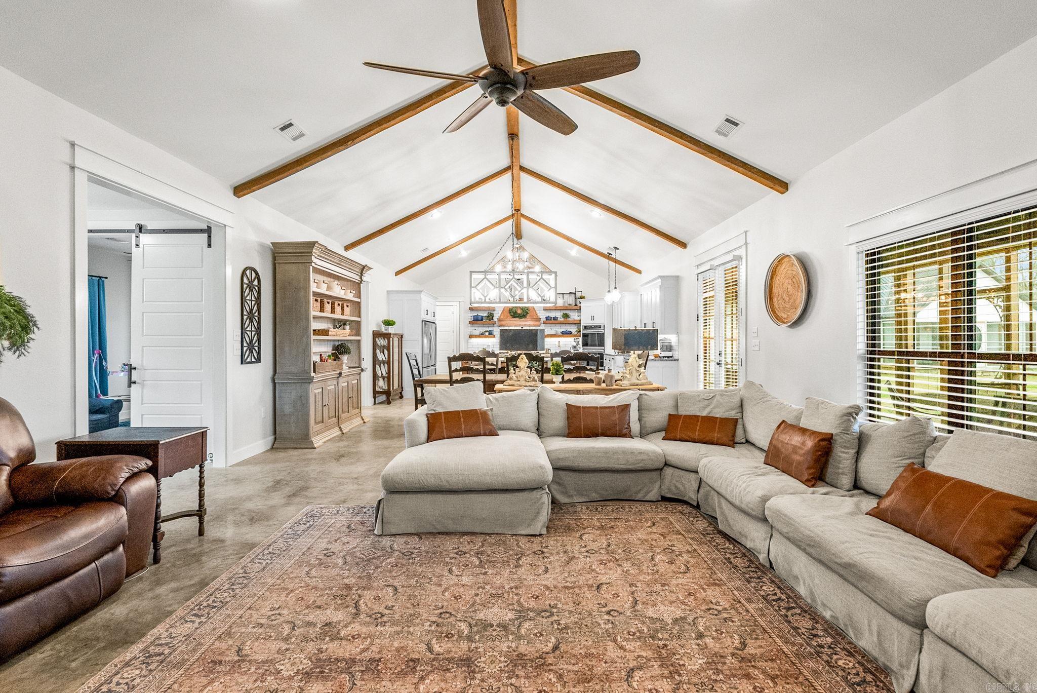 168 Burgess  Greenbrier, AR