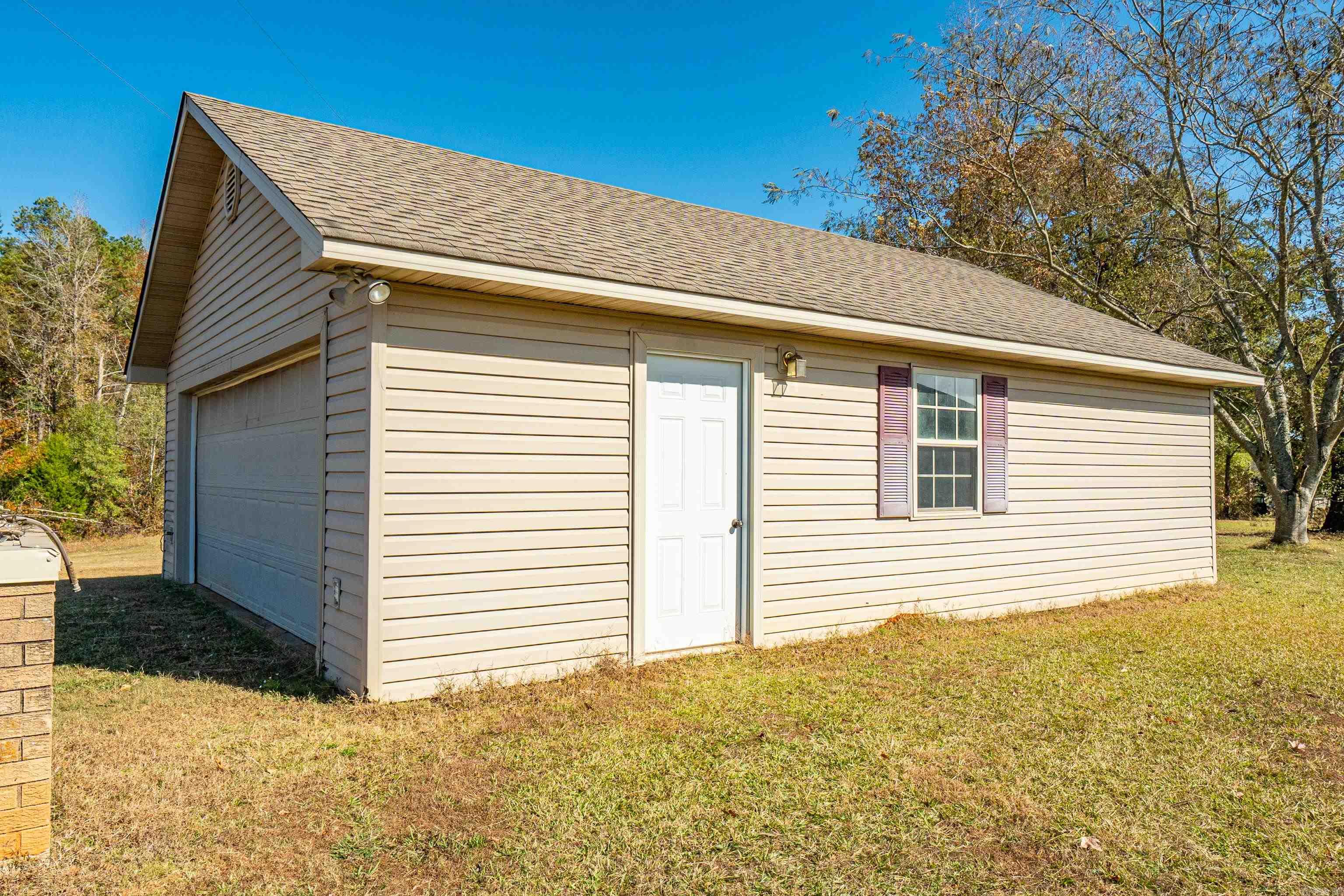 3707 Highway 128 Bismarck, AR 71929