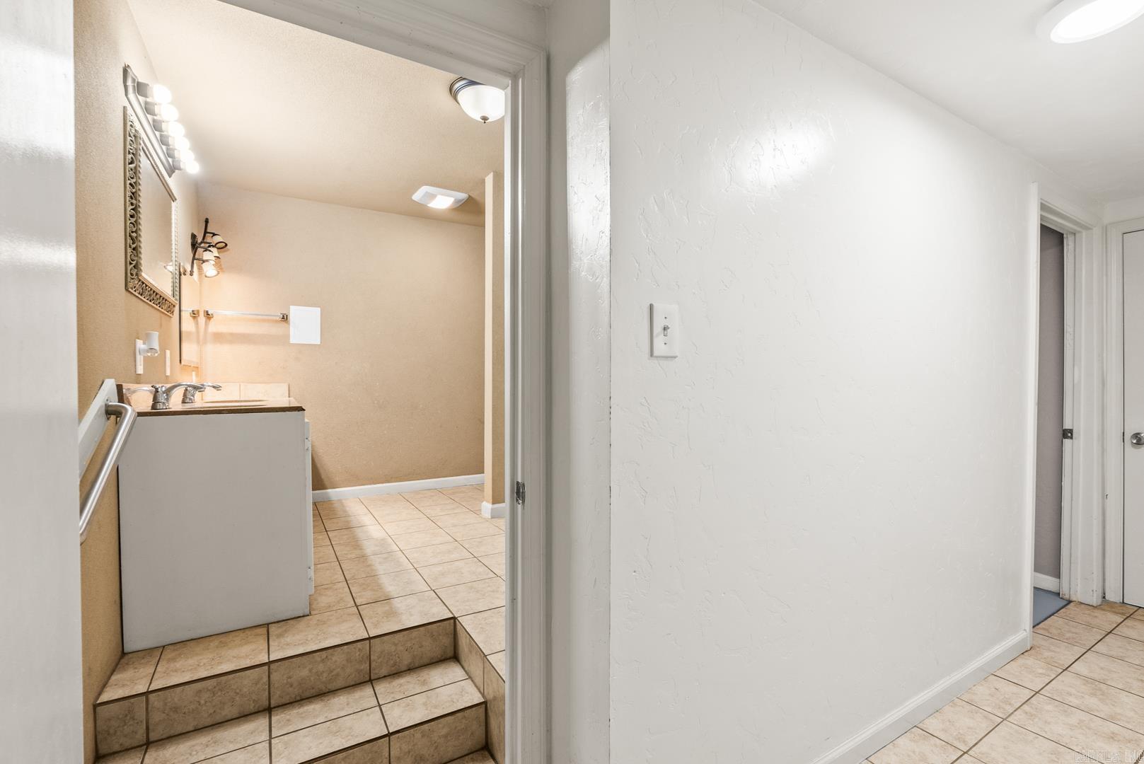 6 Crooked Creek  Conway, AR