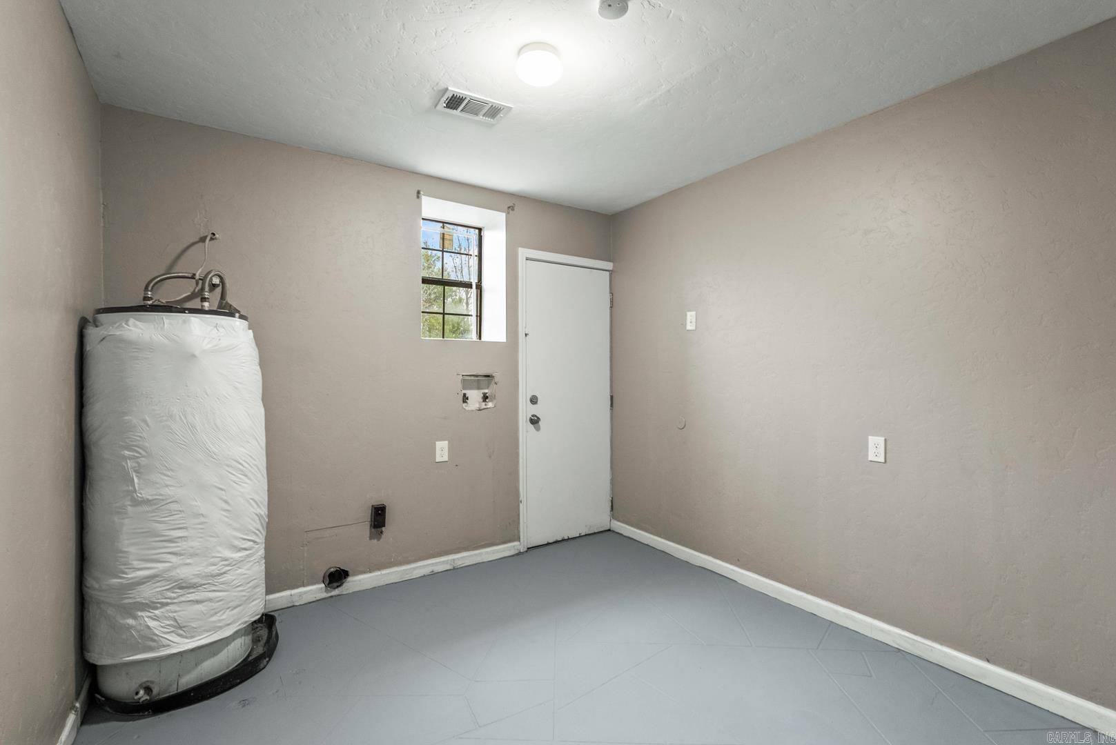 6 Crooked Creek  Conway, AR