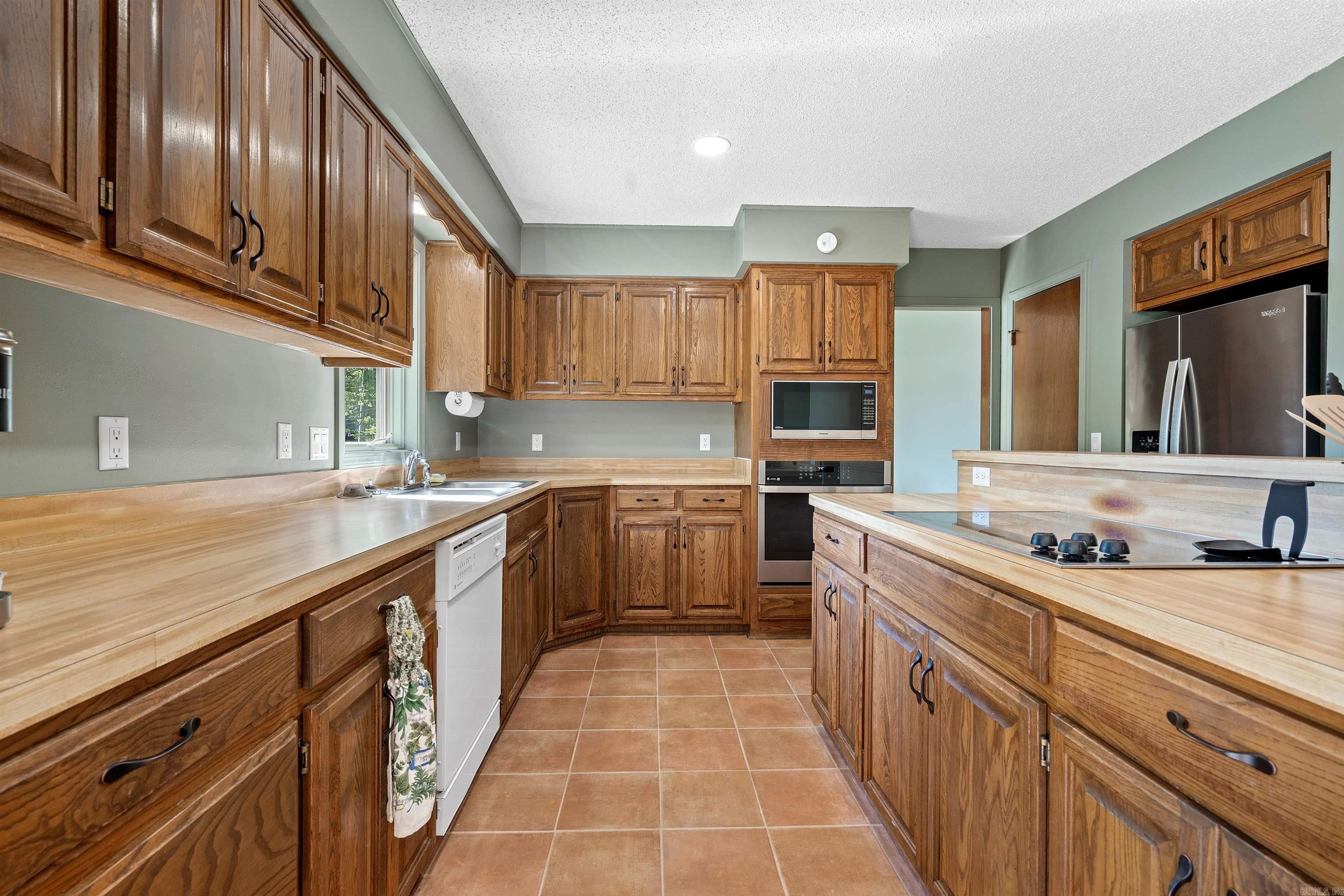 19 La Canada  Hot Springs Village, AR