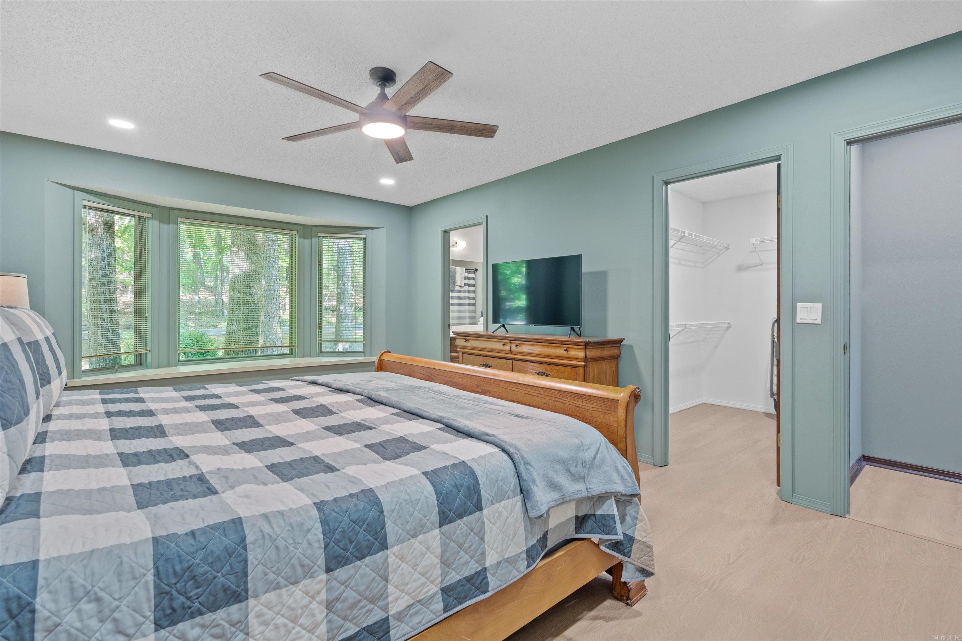 19 La Canada  Hot Springs Village, AR