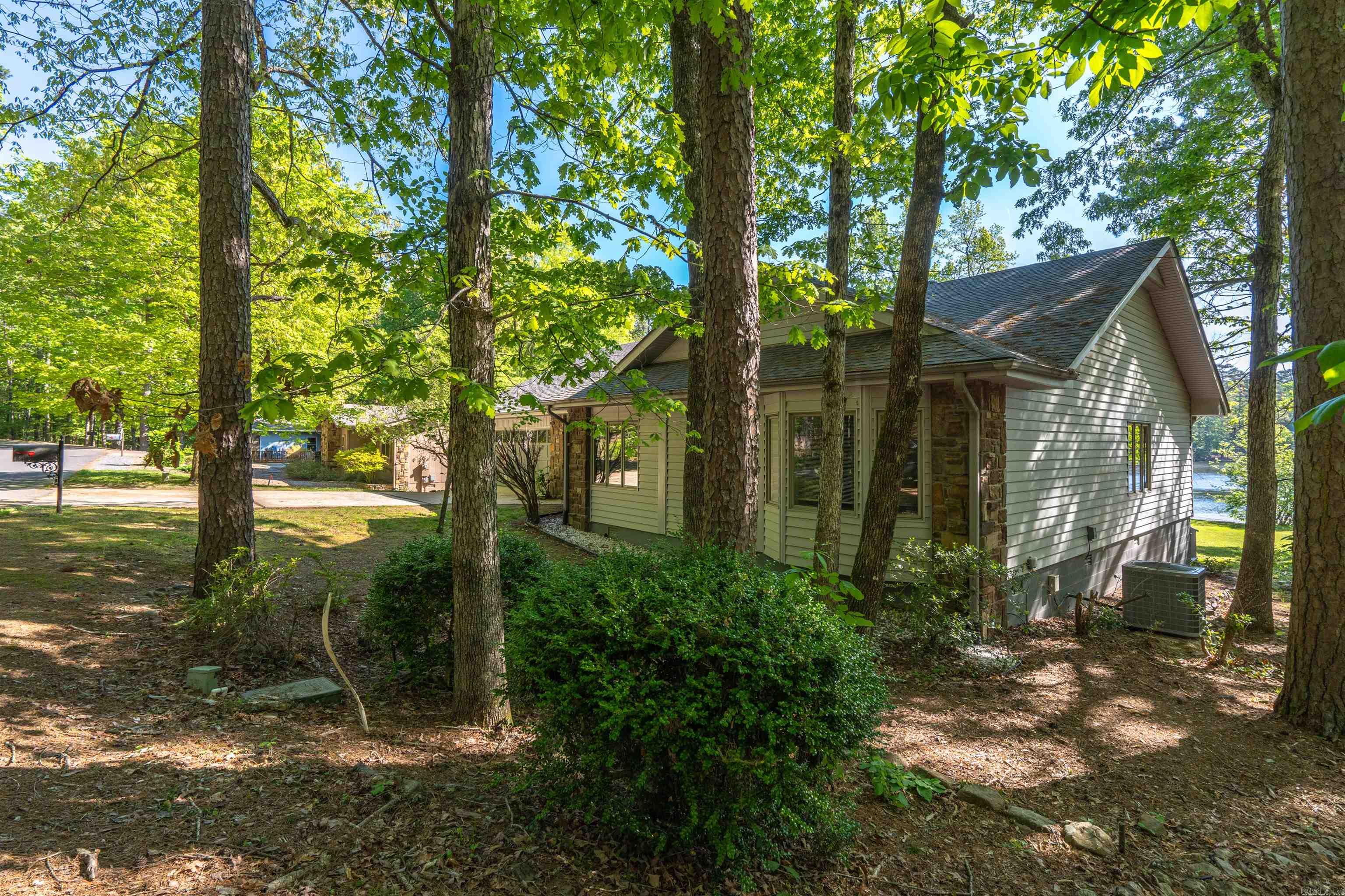 19 La Canada  Hot Springs Village, AR