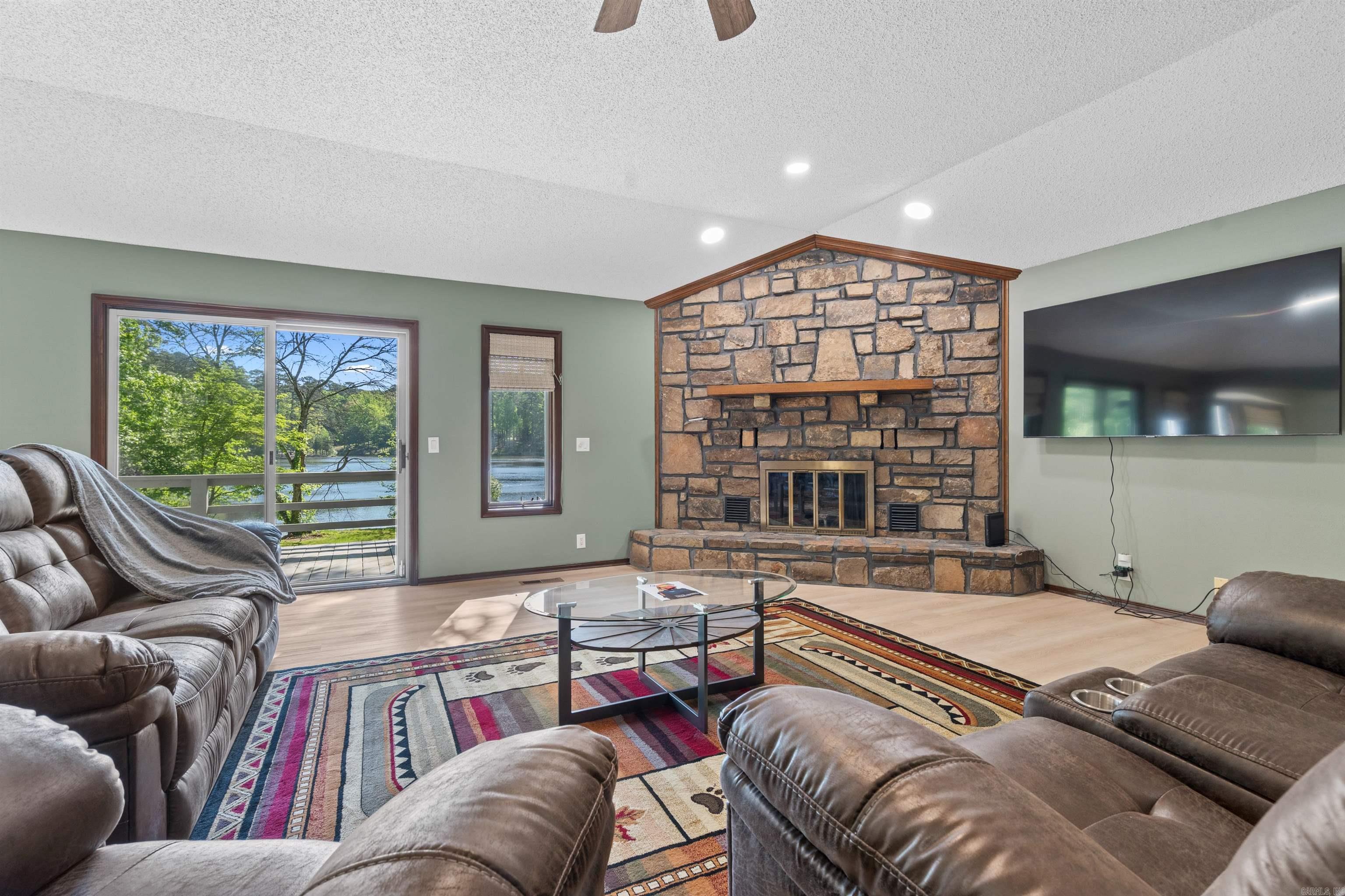 19 La Canada  Hot Springs Village, AR