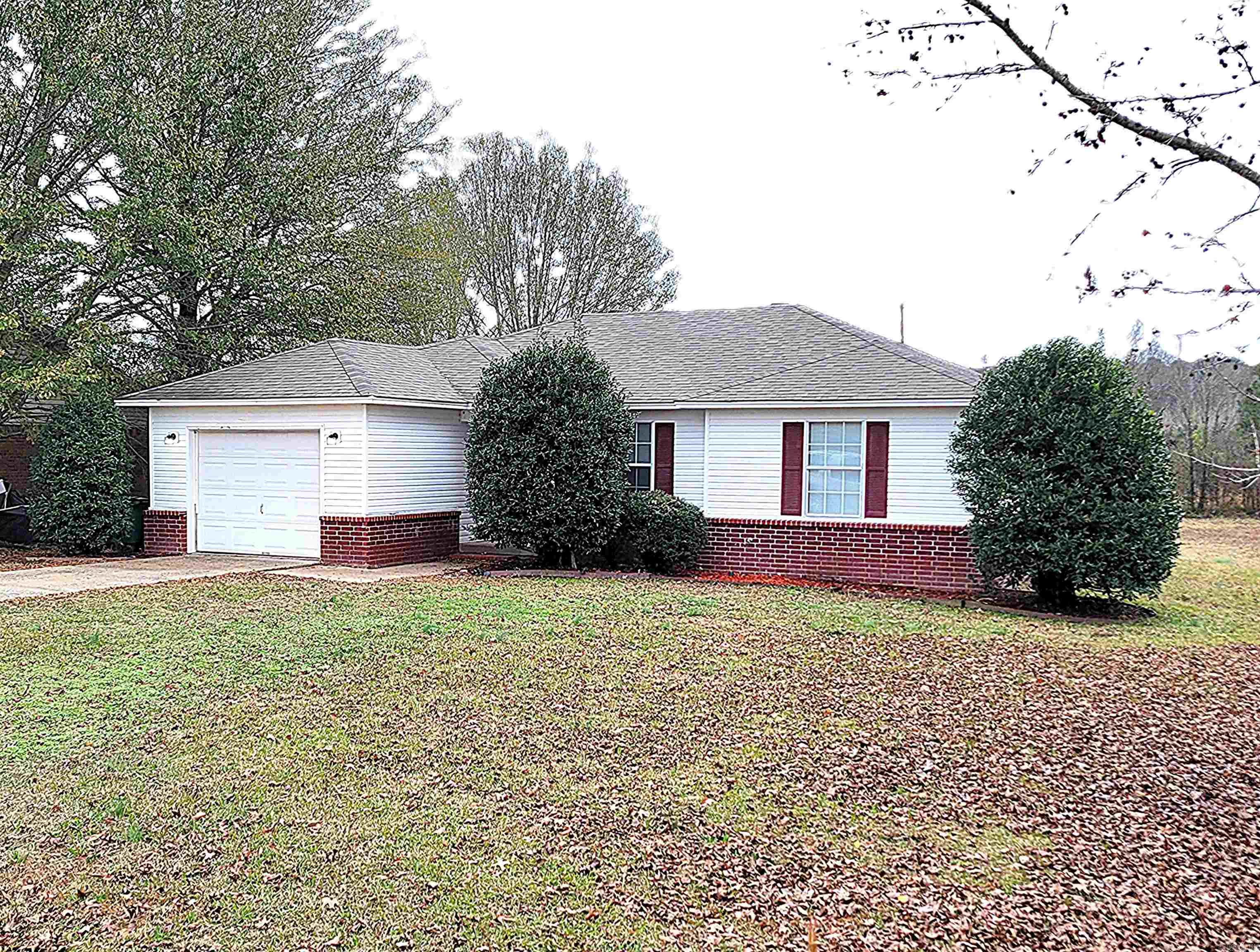 1811 Birchwood  Beebe, AR