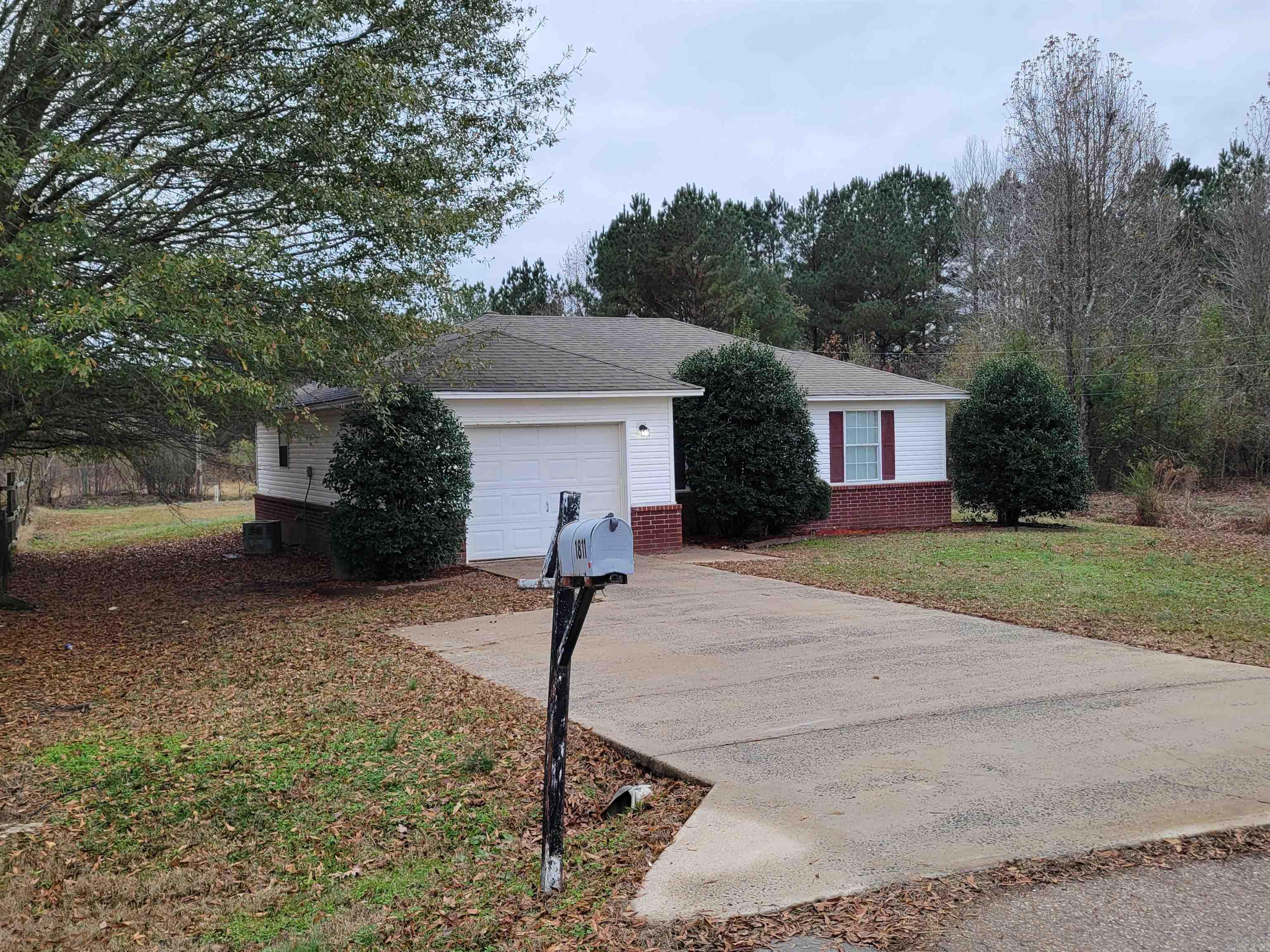 1811 Birchwood  Beebe, AR