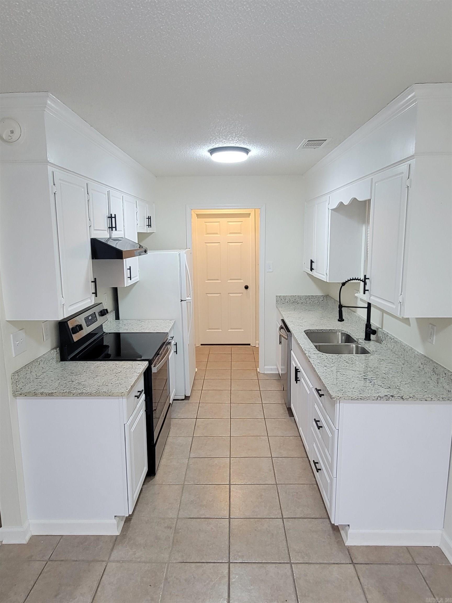 1811 Birchwood  Beebe, AR