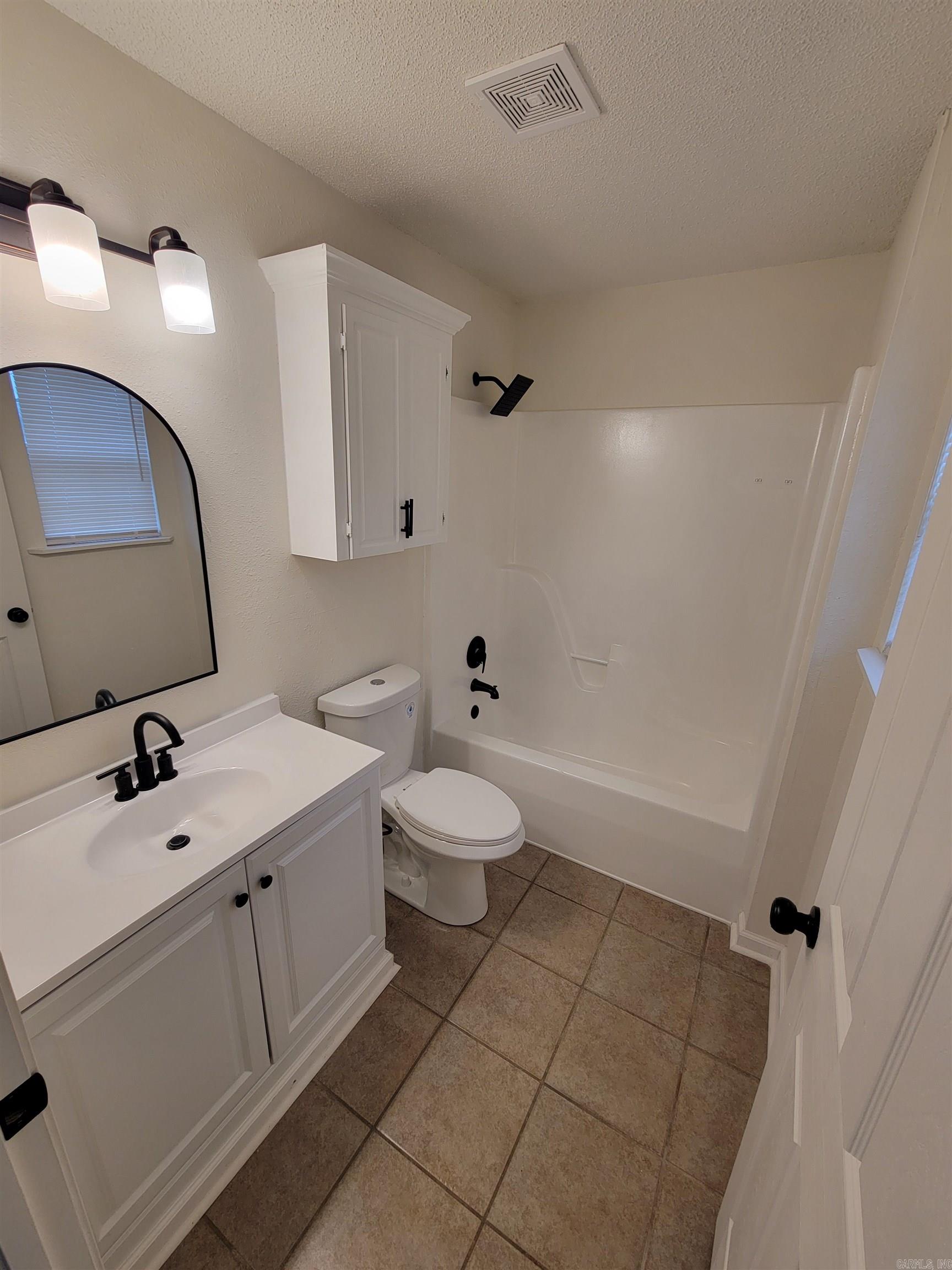 1811 Birchwood  Beebe, AR