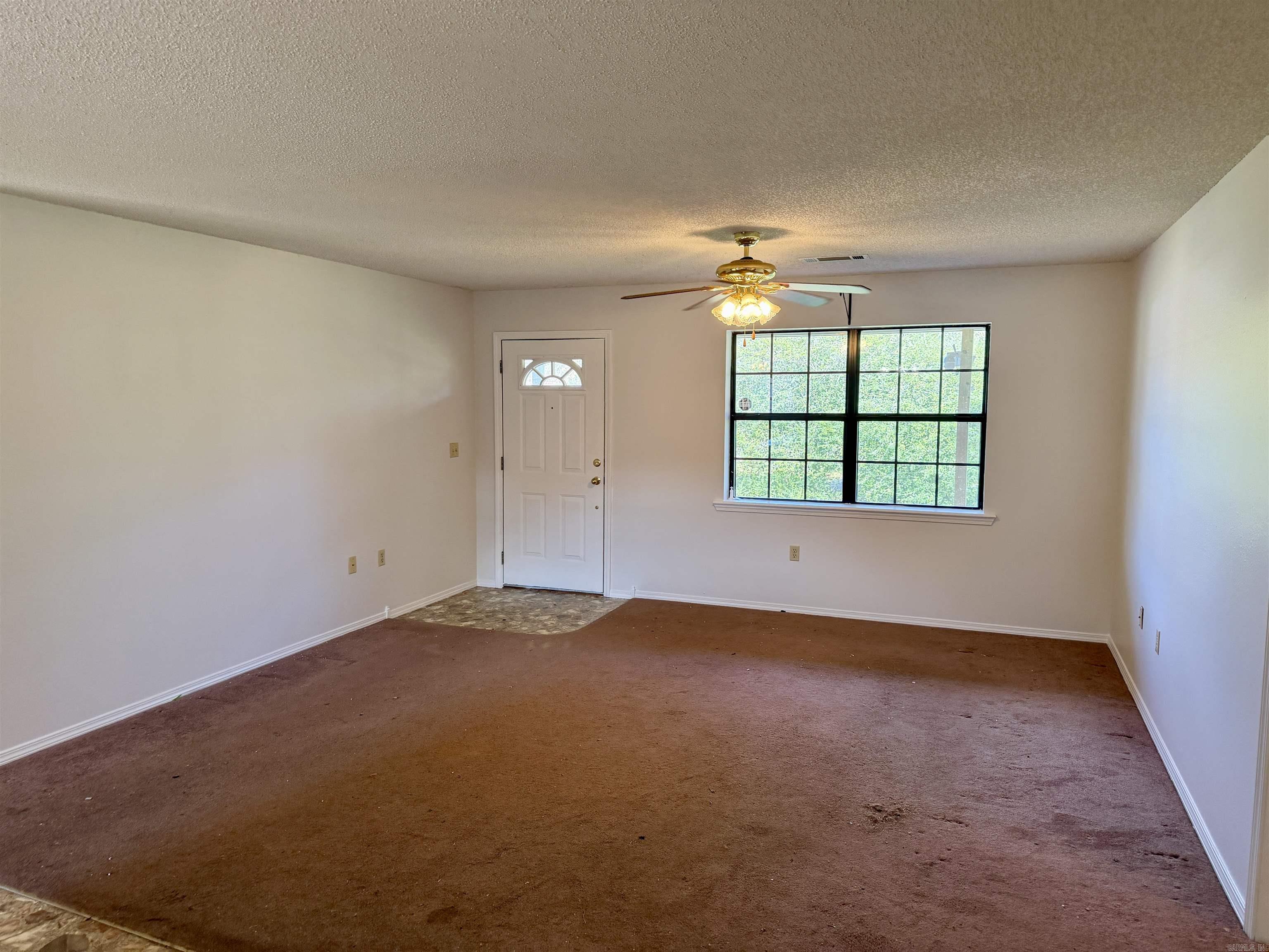 14 Lakeview Cir  Clarksville, AR