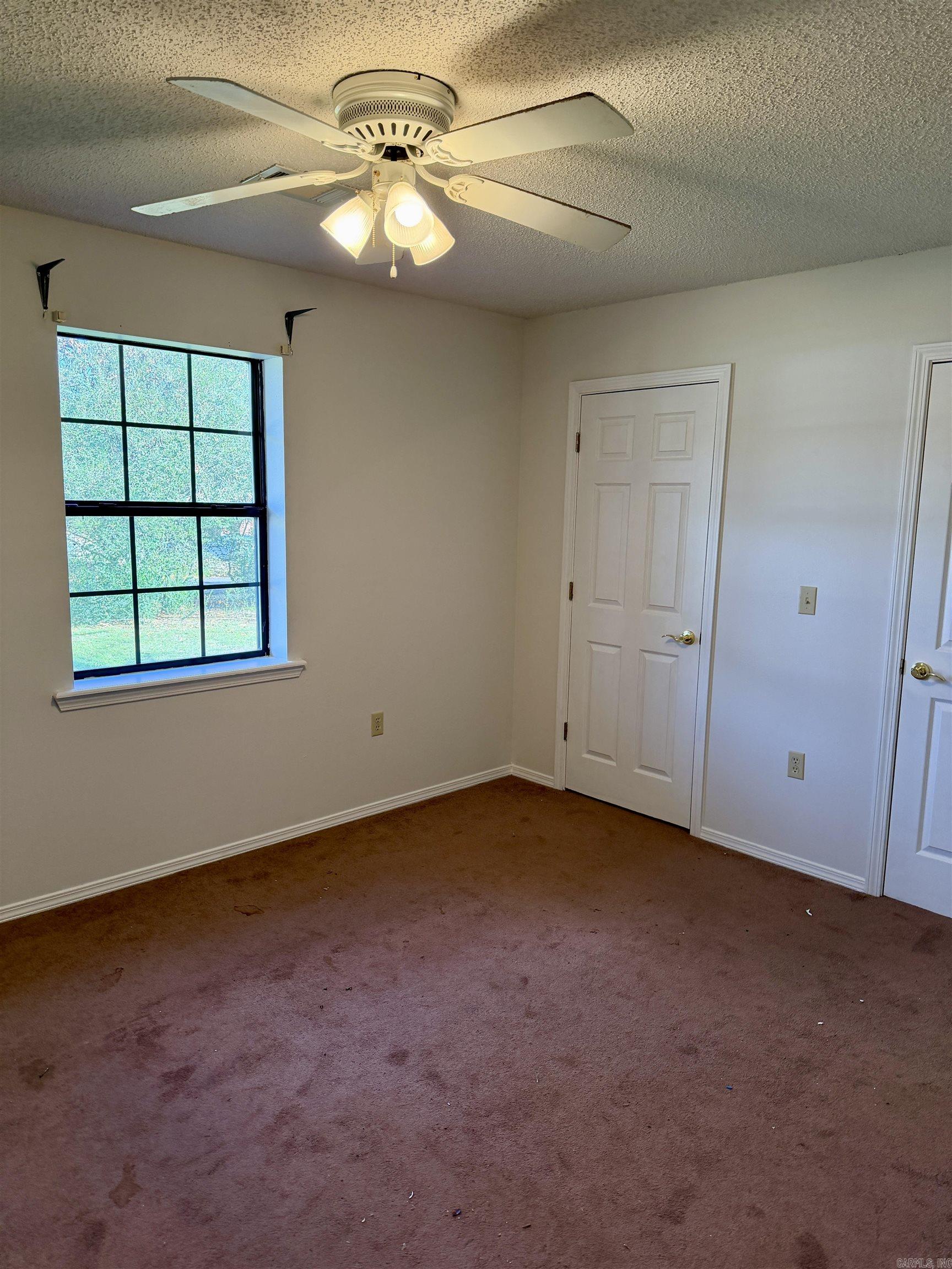 14 Lakeview Cir  Clarksville, AR