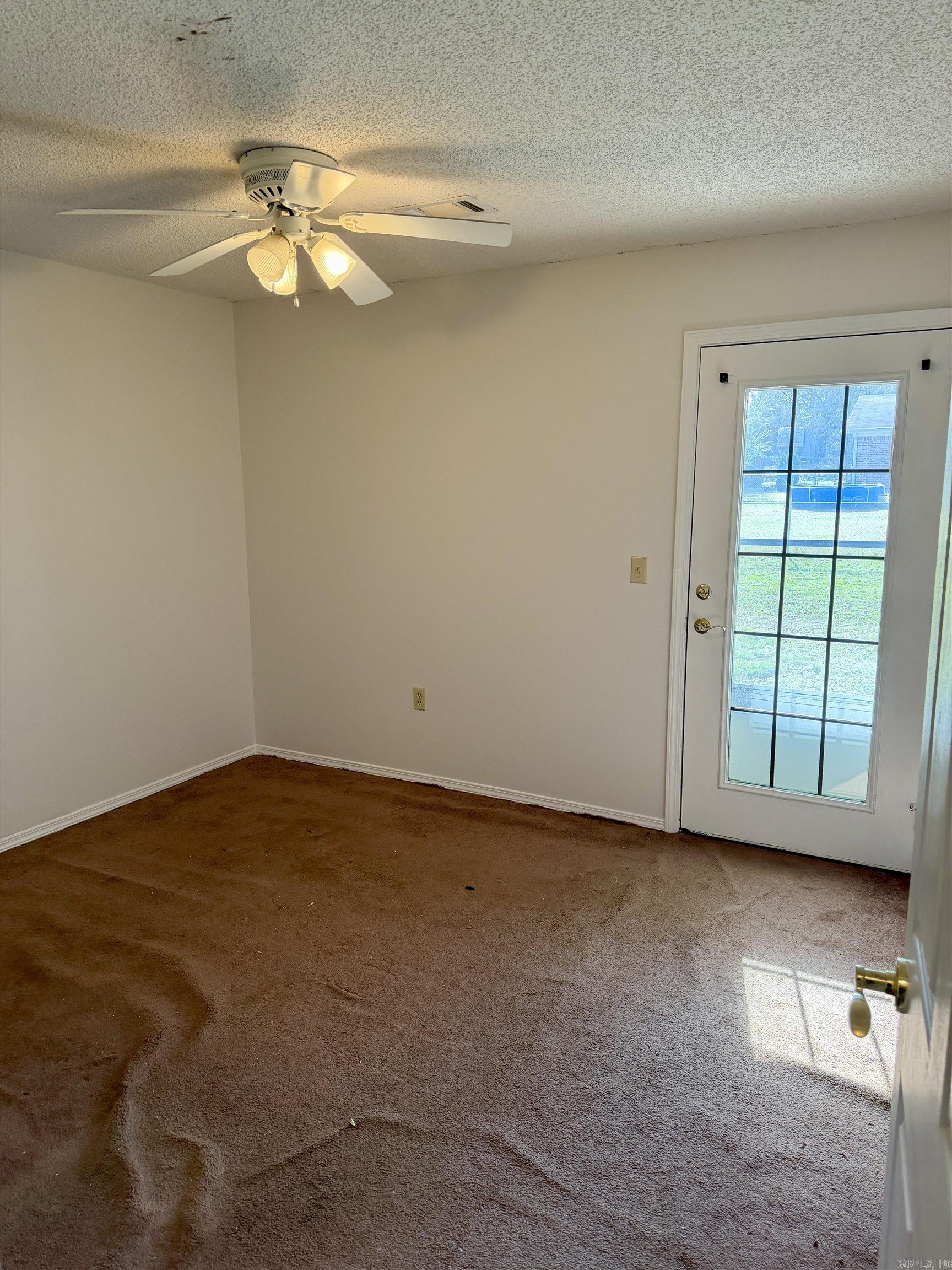 14 Lakeview Cir  Clarksville, AR