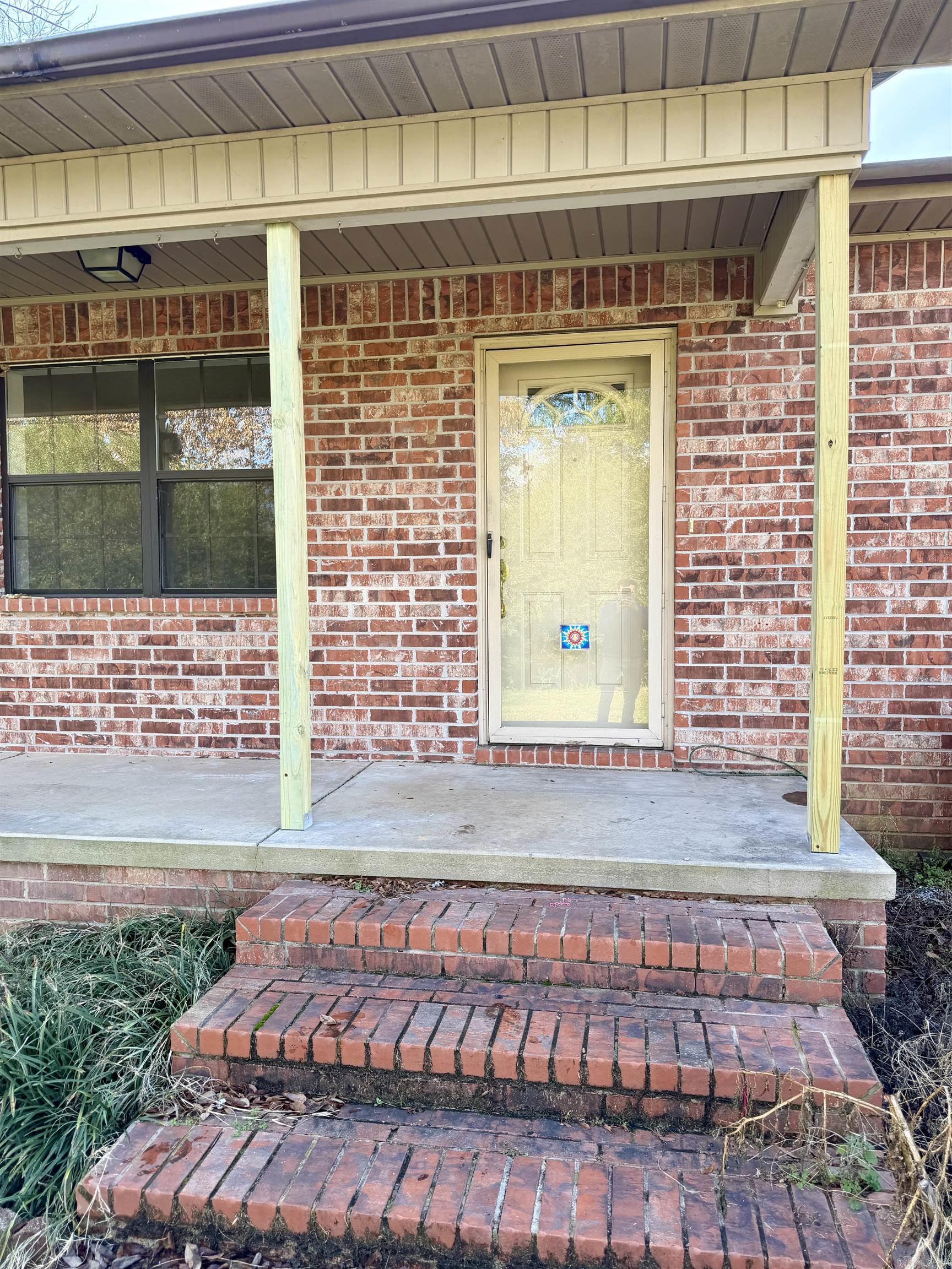 14 Lakeview Cir  Clarksville, AR