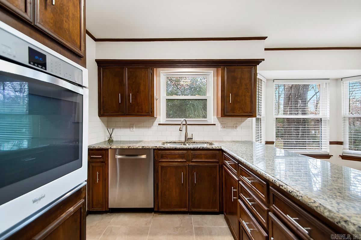 8714 Boulder Lane Little Rock, AR 72227