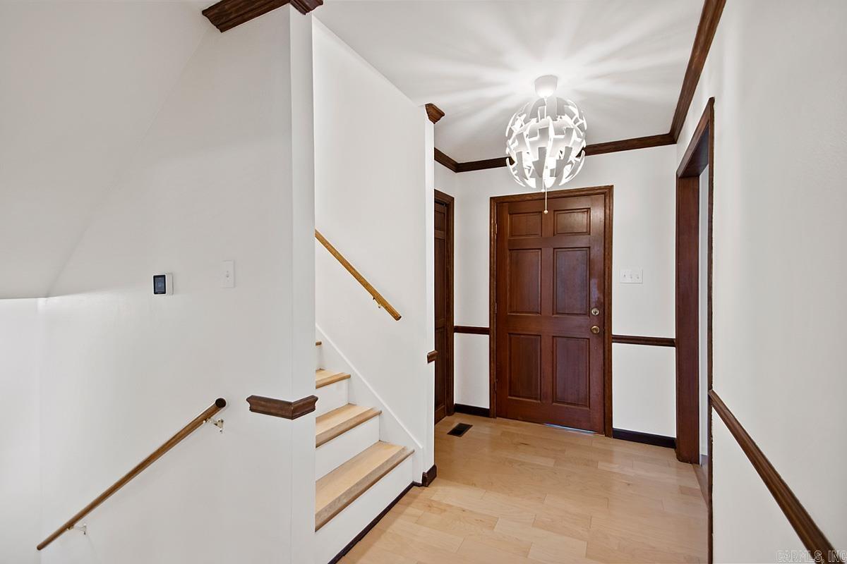 8714 Boulder Lane Little Rock, AR 72227