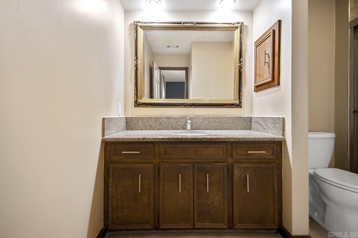 8714 Boulder Lane Little Rock, AR 72227