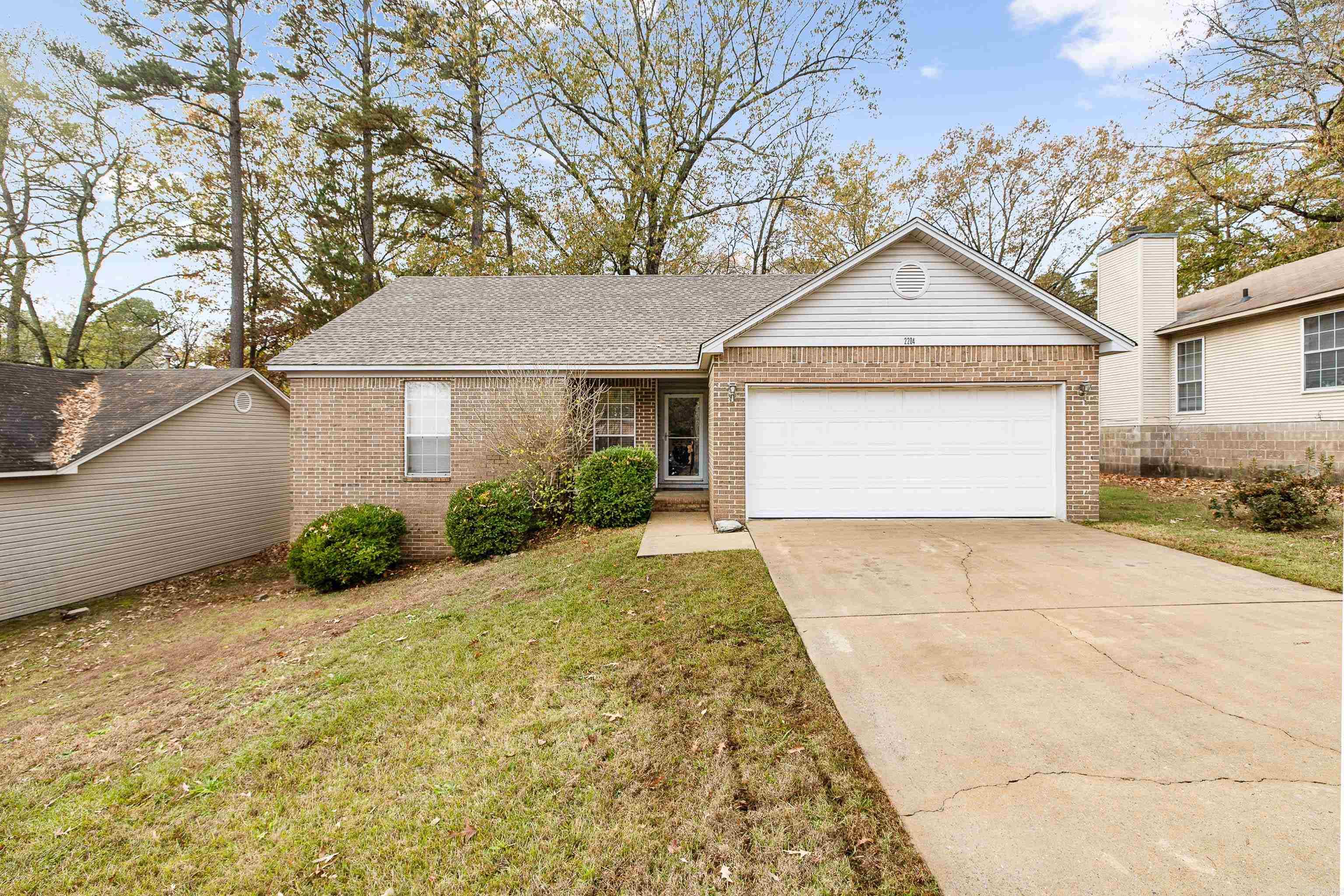 2204  Singleton  Little Rock, AR
