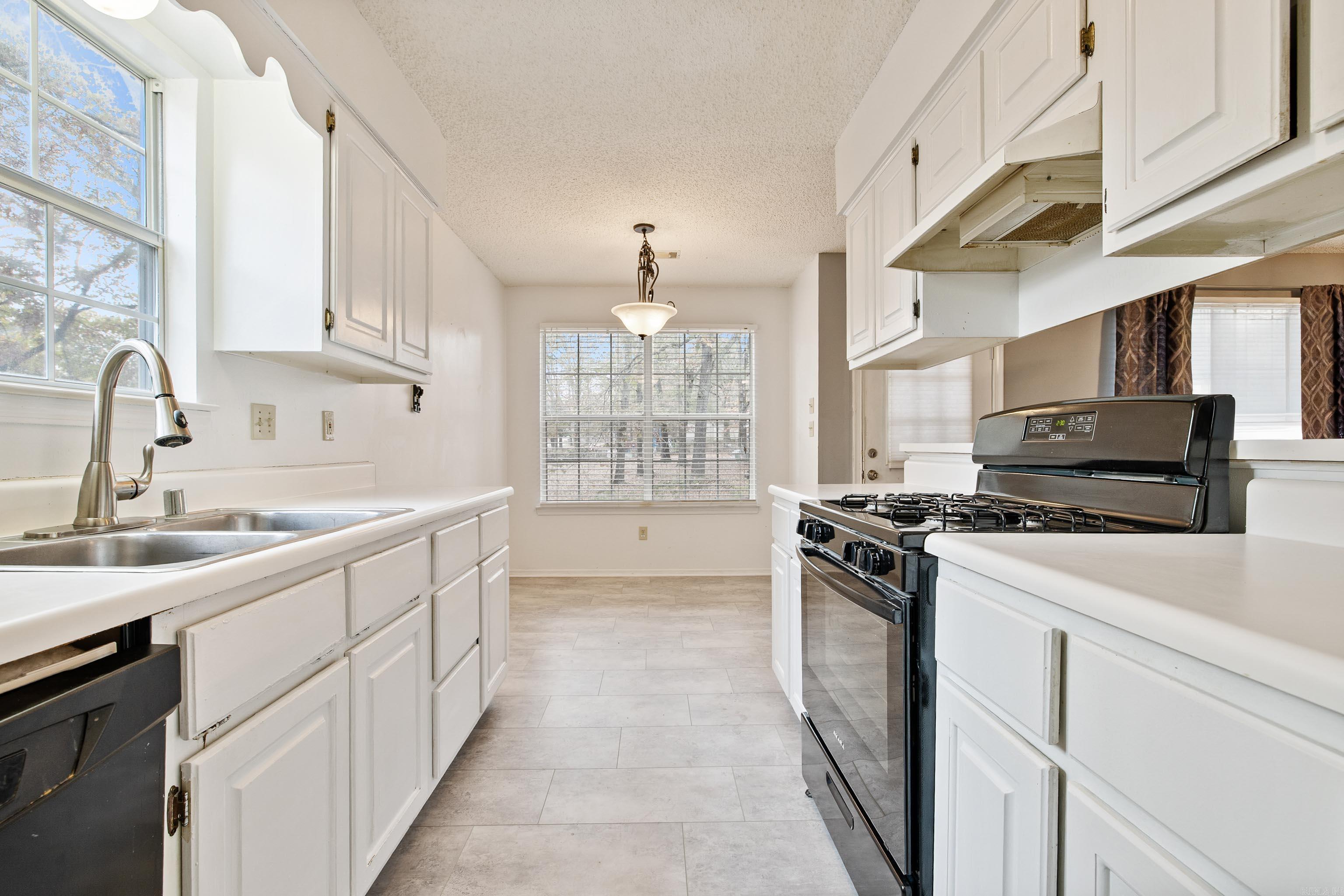 2204 Singleton Cove Little Rock, AR 72204