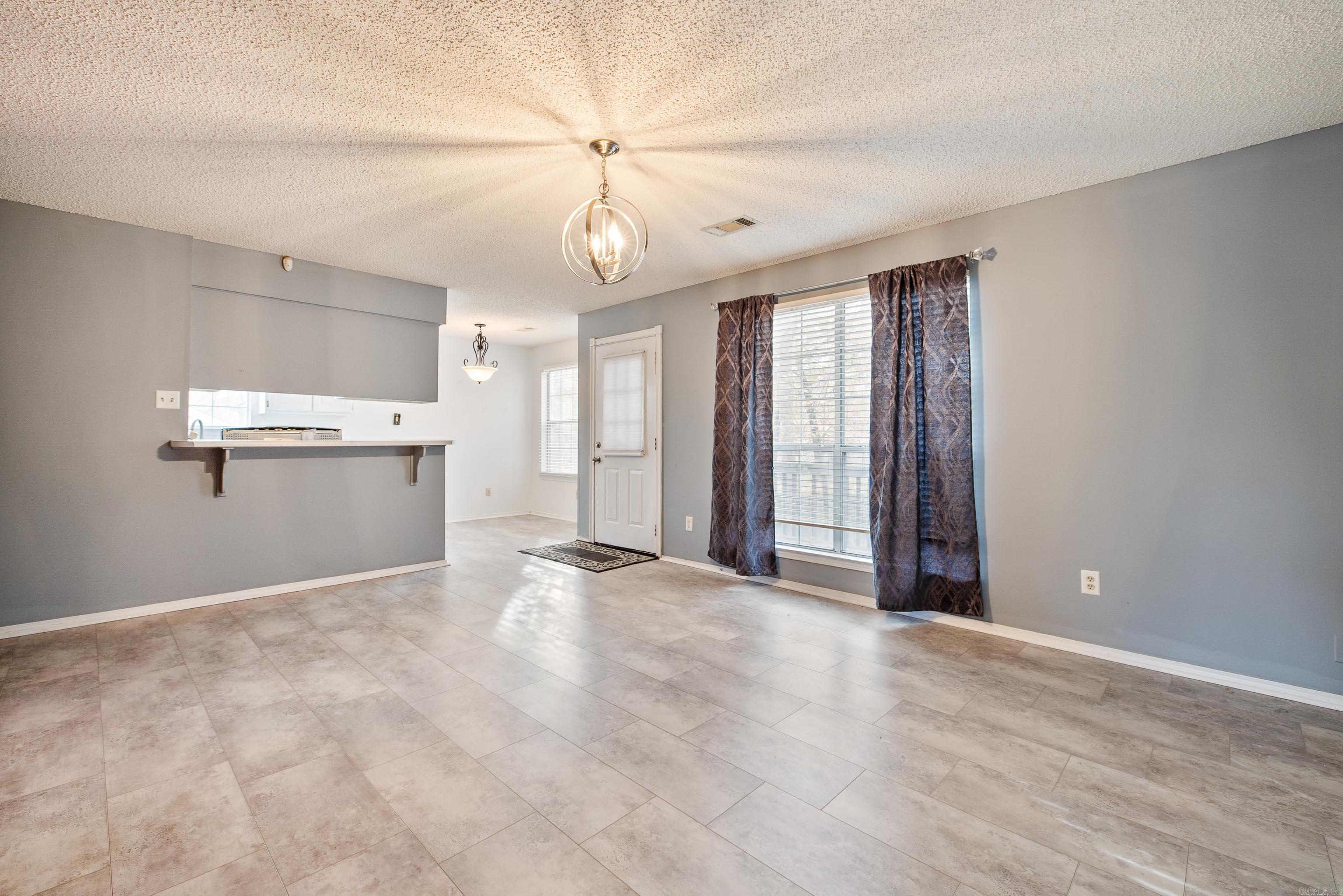 2204 Singleton Cove Little Rock, AR 72204