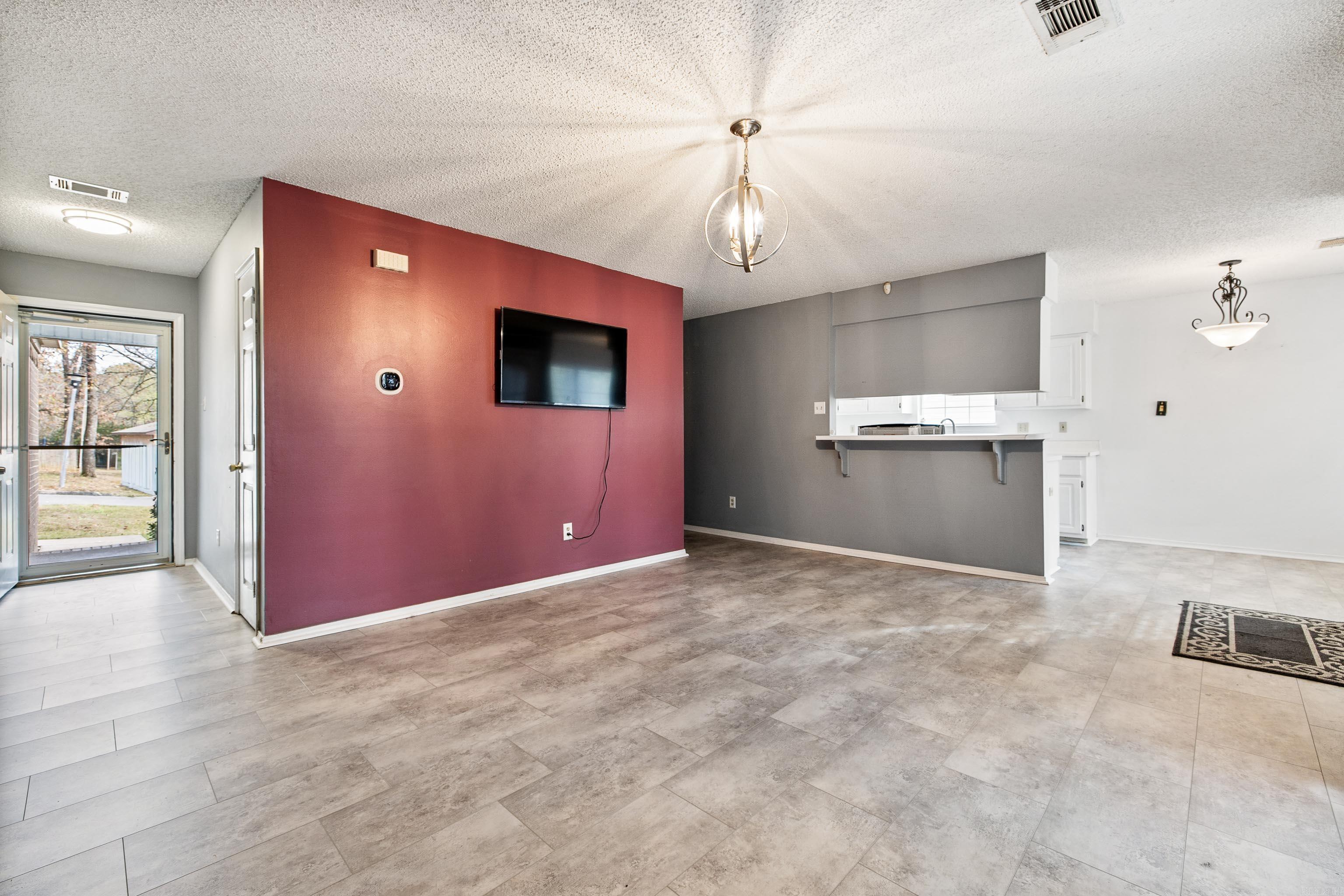 2204 Singleton Cove Little Rock, AR 72204