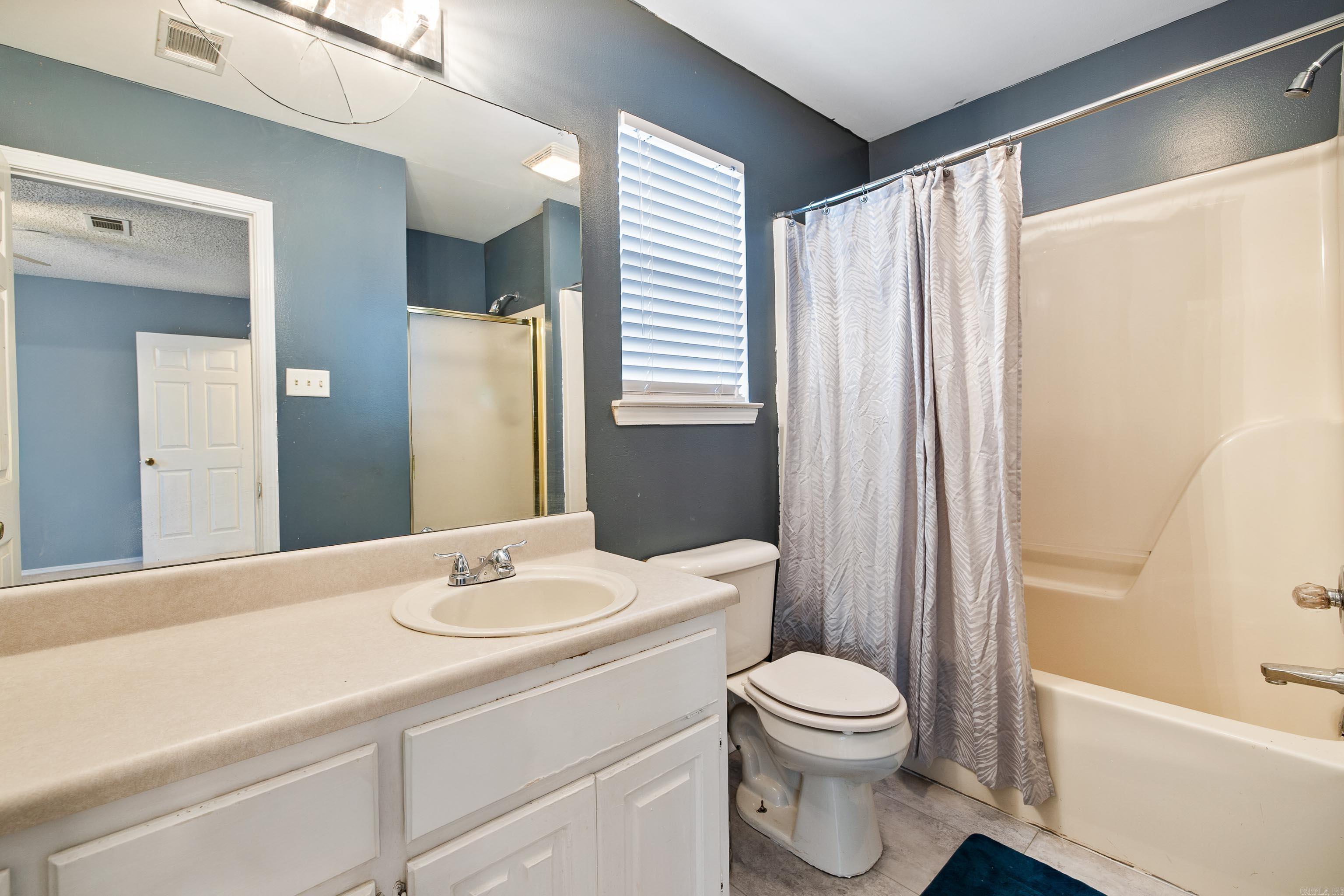 2204 Singleton Cove Little Rock, AR 72204