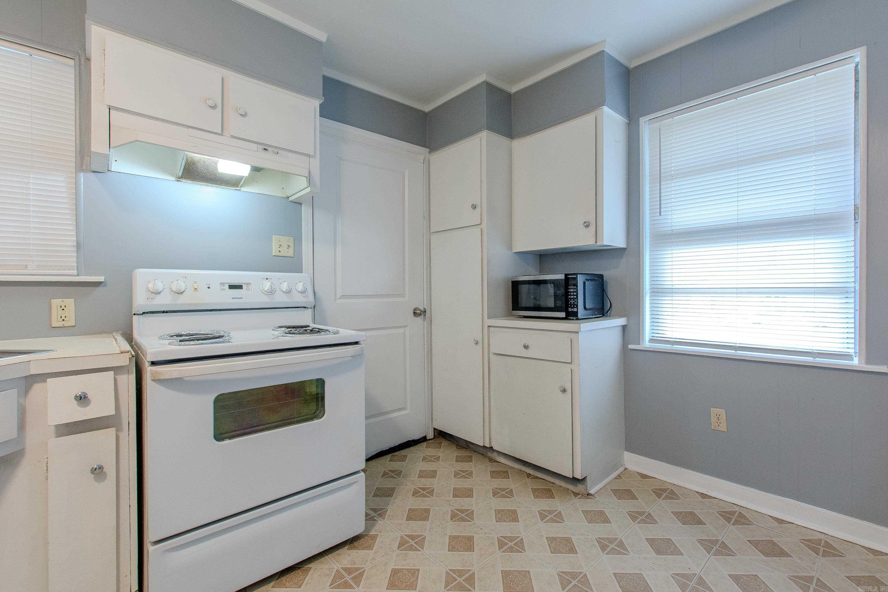 713 Oakwood  Benton, AR