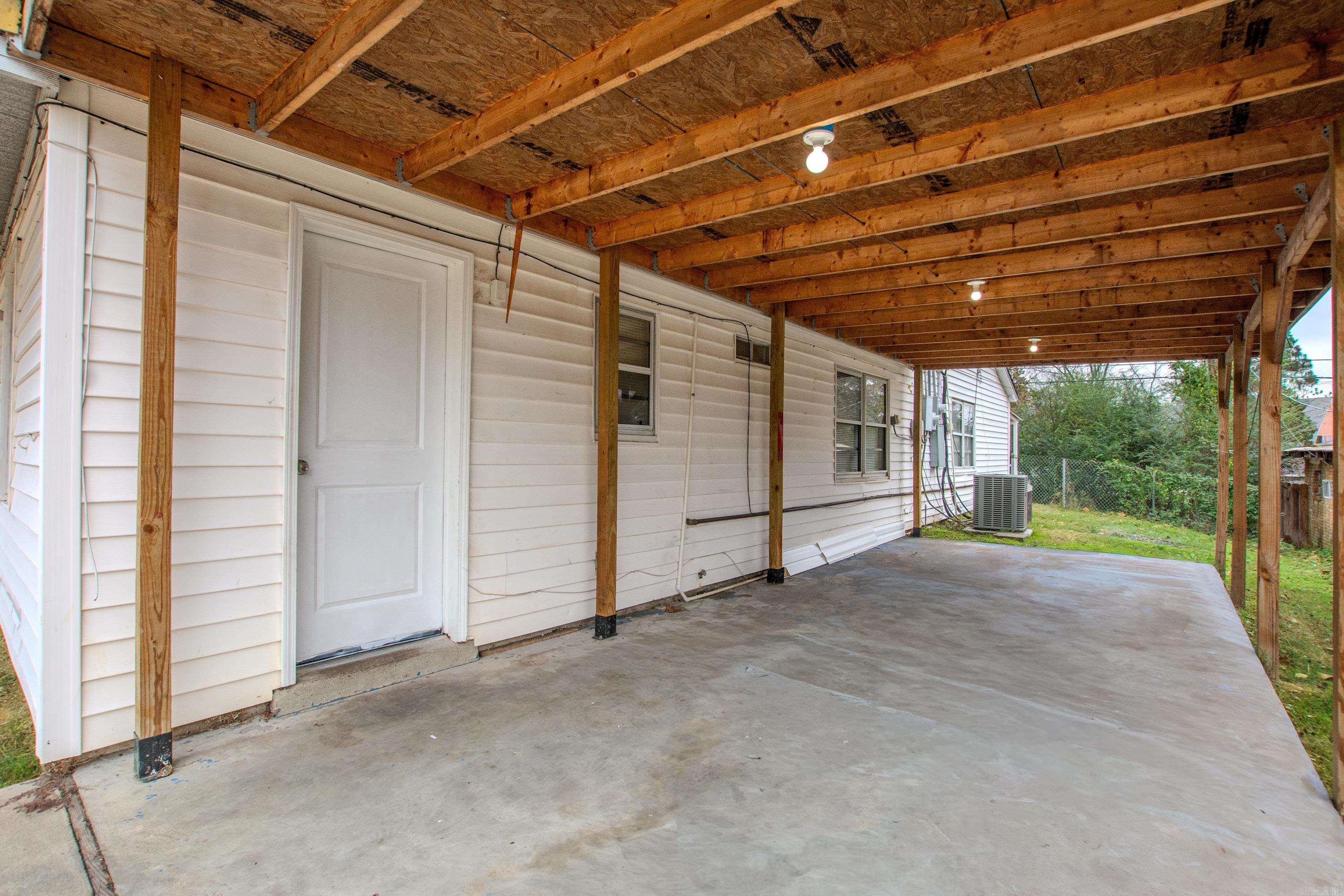 713 Oakwood  Benton, AR